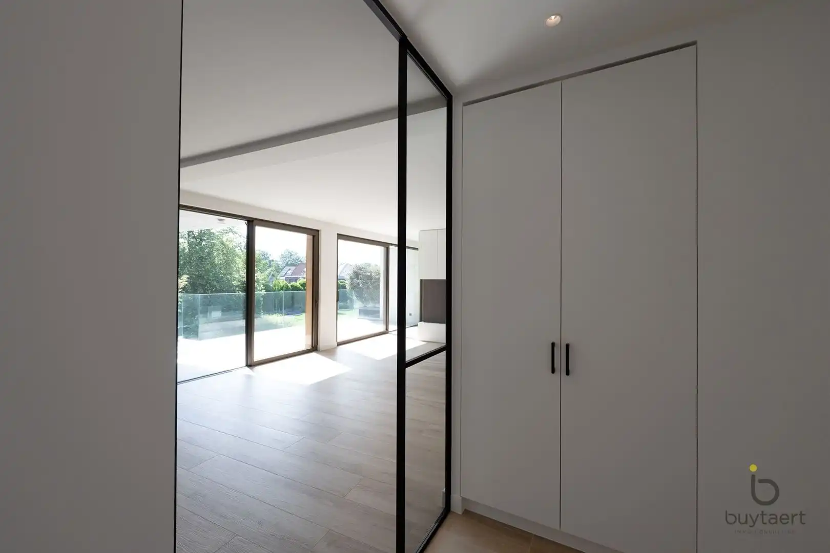 Luxueus nieuwbouwappartement met 2 slaapkamers en ruim terras in hartje Schilde  foto 23