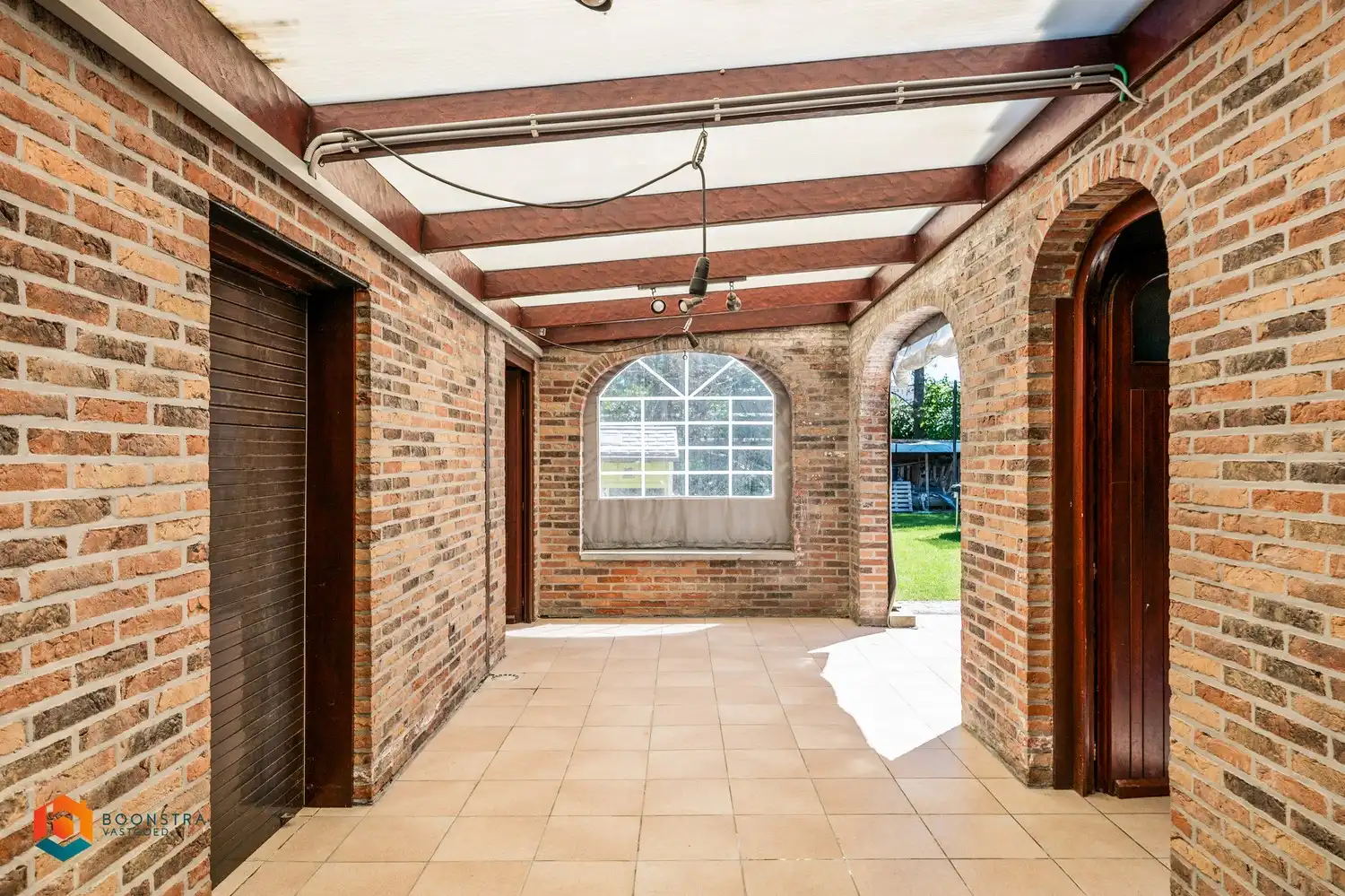 Instapklare woning met 3 slpkrs met gezellig terras en tuin foto 13