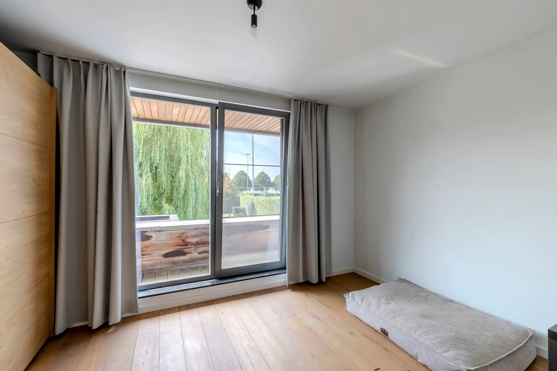 Moderne villa met zwembad op 1.282m² foto 23
