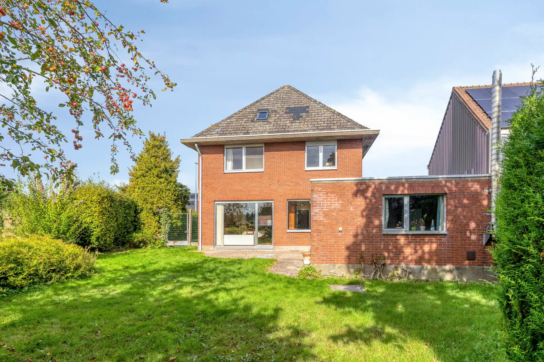 Landelijk gelegen woning in Baardegem met tuin en garage foto 24
