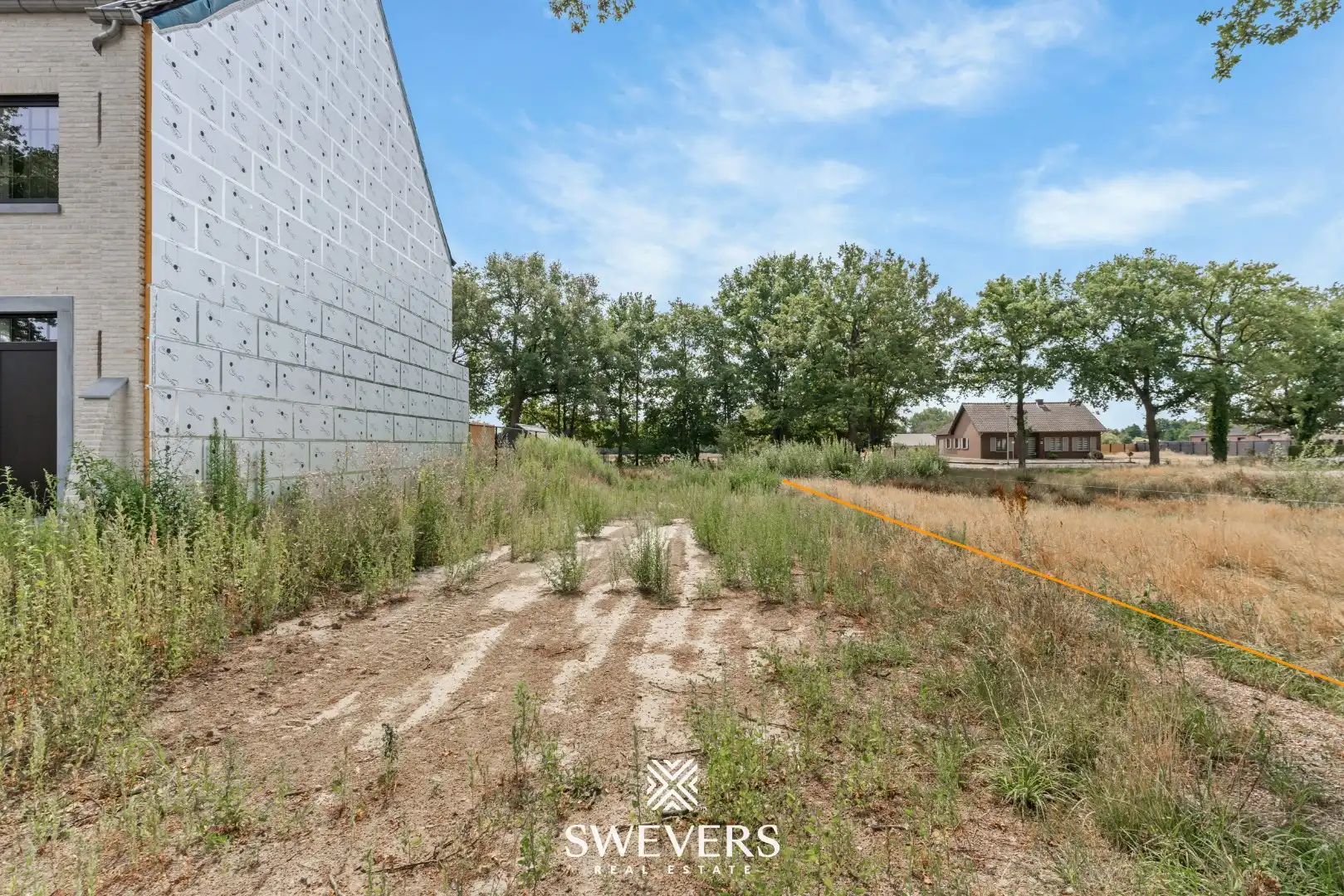 Bouwgrond van 6a 14ca voor halfopen bebouwing op rustige locatie foto 5