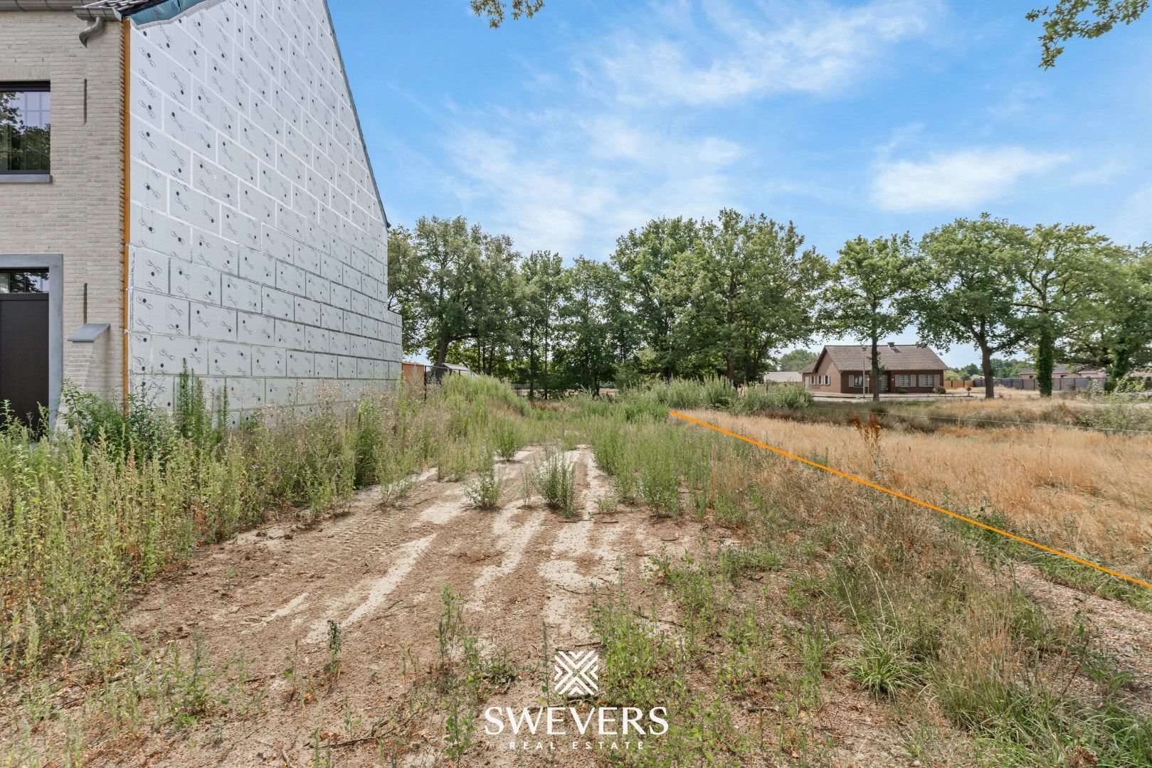 Bouwgrond van 6a 14ca voor halfopen bebouwing op rustige locatie foto 5