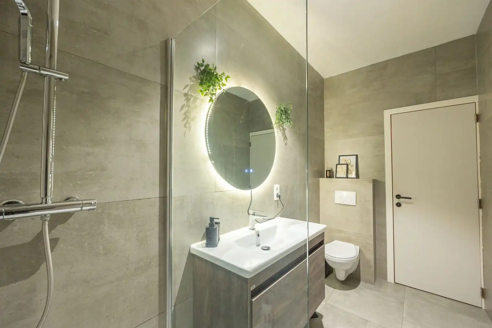 Stijlvol gelijkvloers met stadstuin  foto 10