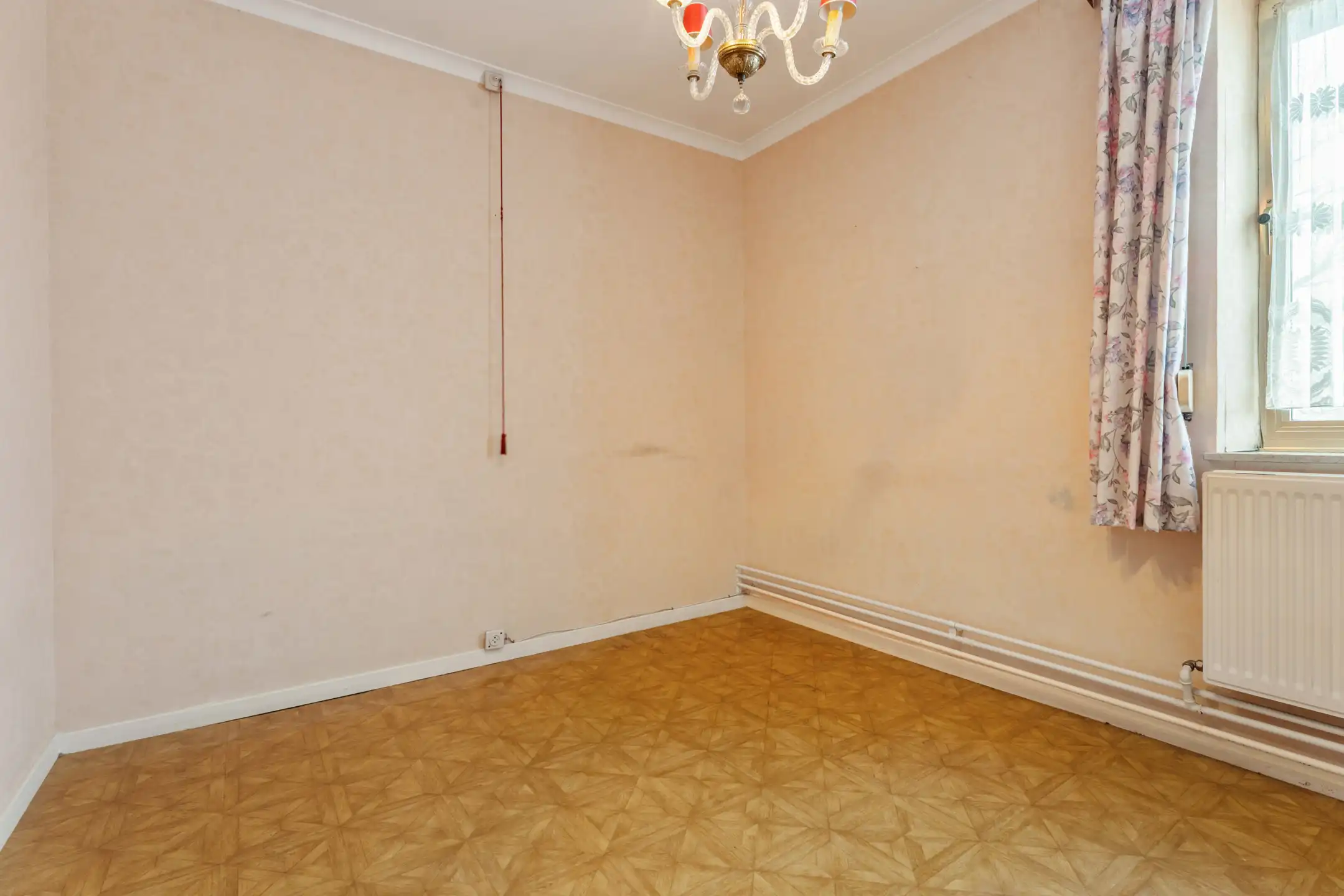 Te renoveren woning met garage op 4a30 te Zussen foto 16