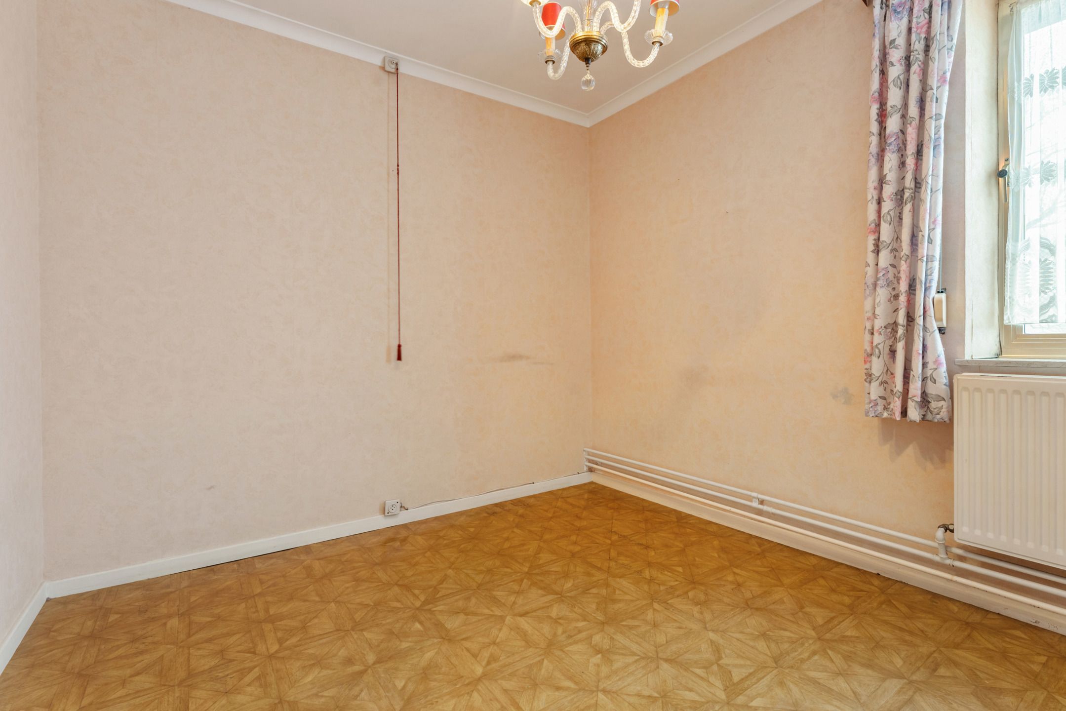 Te renoveren woning met garage op 4a30 te Zussen foto 16