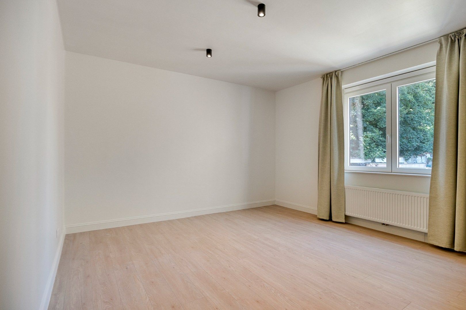 Totaal gerenoveerde woning met 4 slaapkamers en terras in het centrum van Leuven! – EPC 40 kWh/m² - bewoonbare oppervlakte 180 m²  foto 10