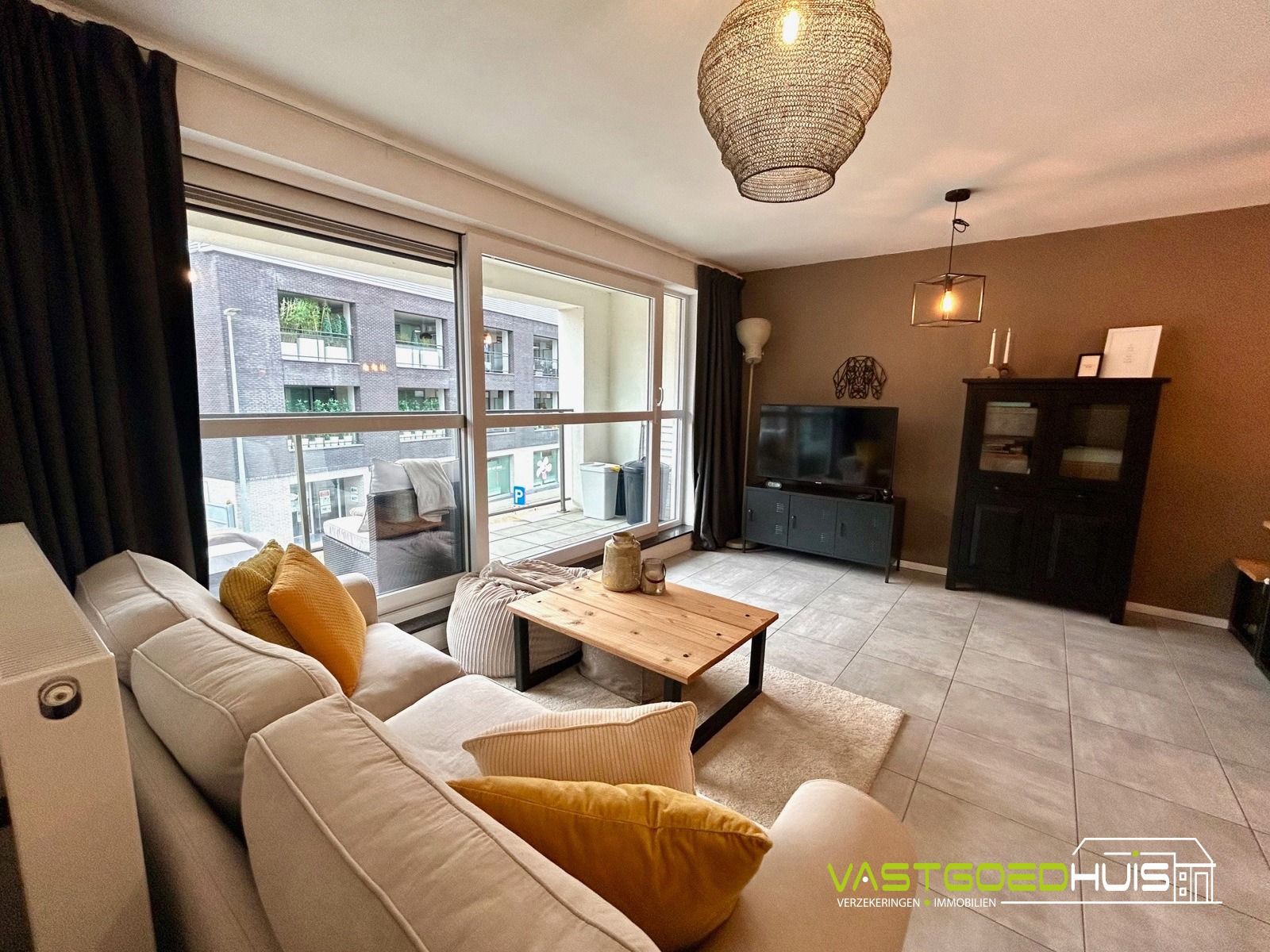 Modern appartement met 2 slaapkamers en terras foto 10
