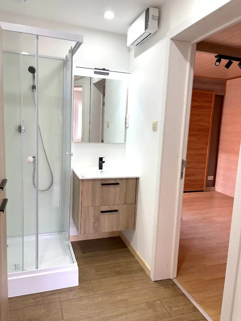 Gerenoveerde woning met garage nabij het centrum! foto 10