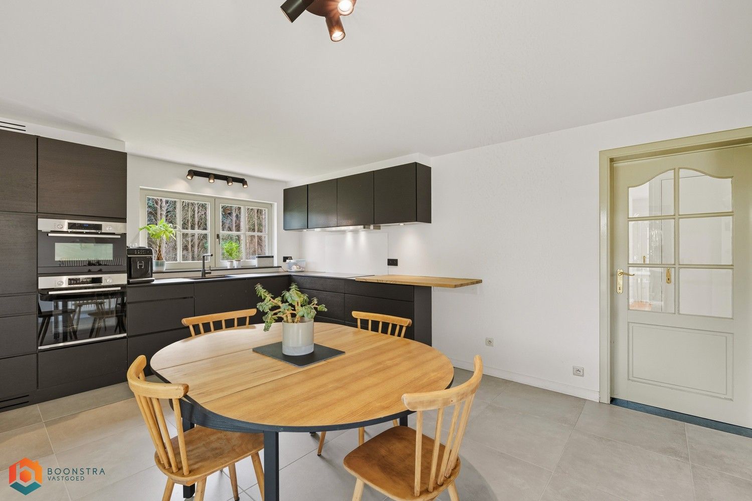 Instapklare woning met 6 slpkrs te Keerbergen foto 10
