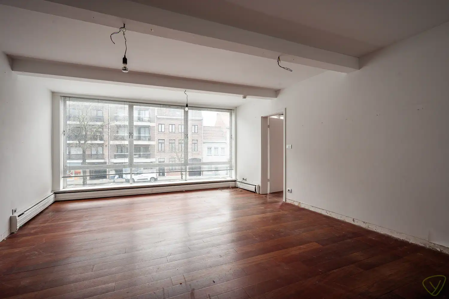 Vastgoedbelegging op een centrale en uitgelezen commerciële locatie! foto 15