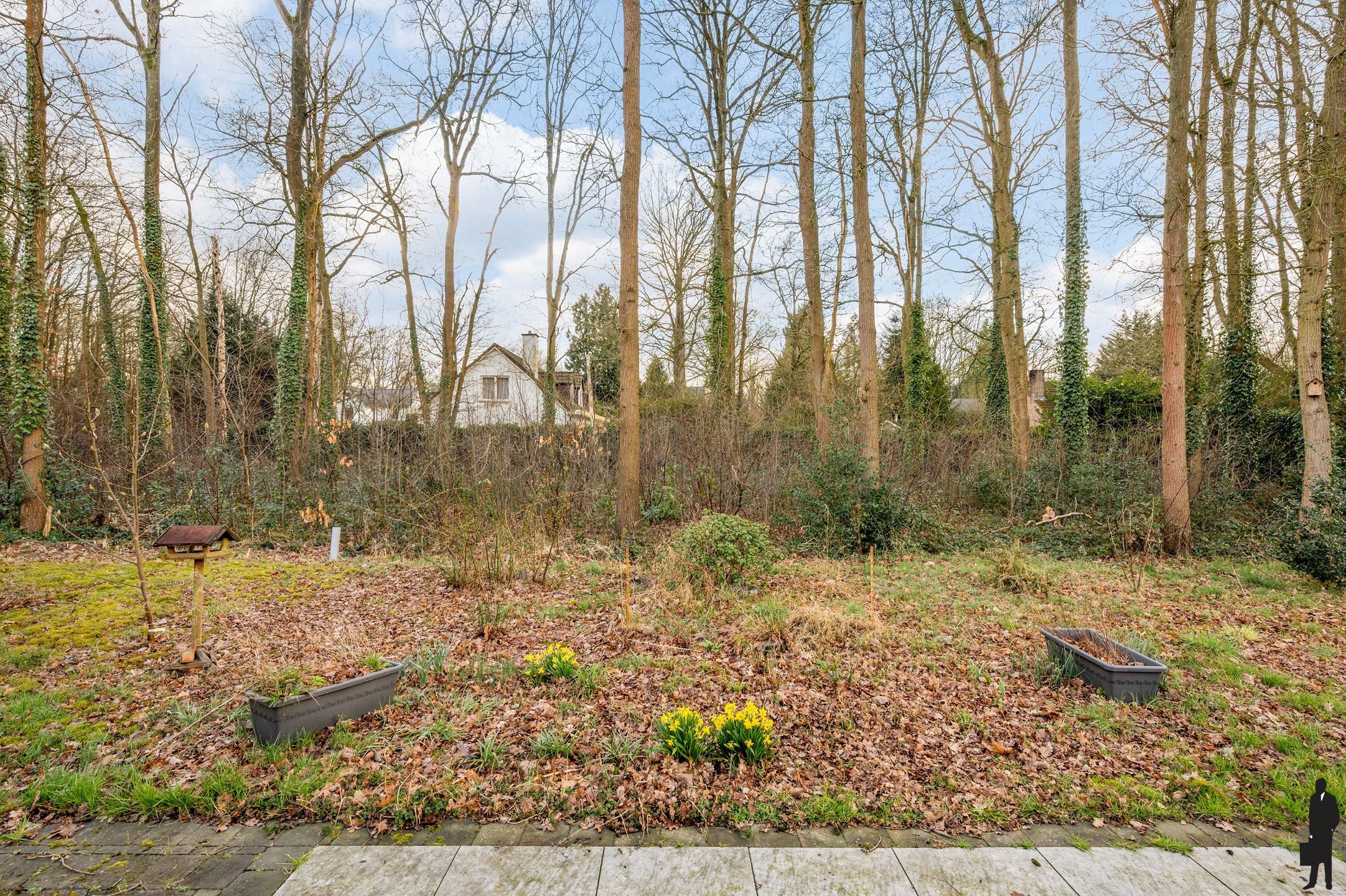 Op zéér gegeerde locatie gelegen villa op een perceel van ca. 982 m²! foto 24