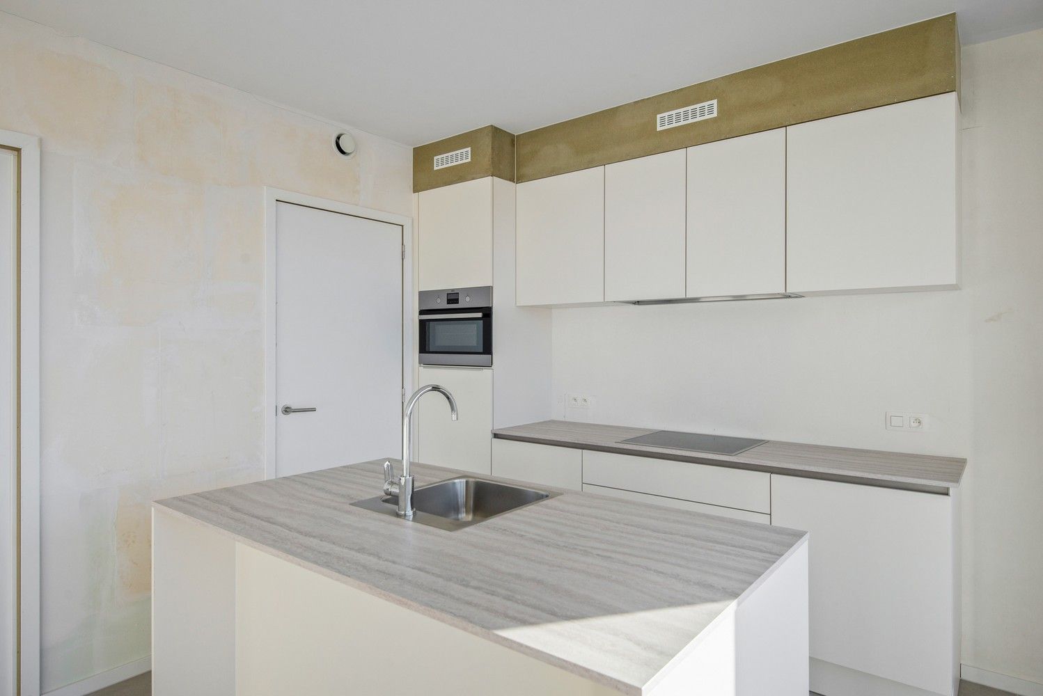 Ruim 1-slaapkamerappartement met groot terras op de derde verdieping – De Lesselier foto 6