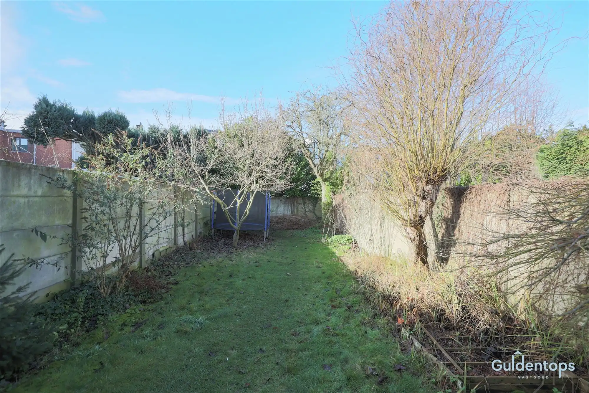 Knappe goed gelegen architectenwoning met mooie tuin foto 30