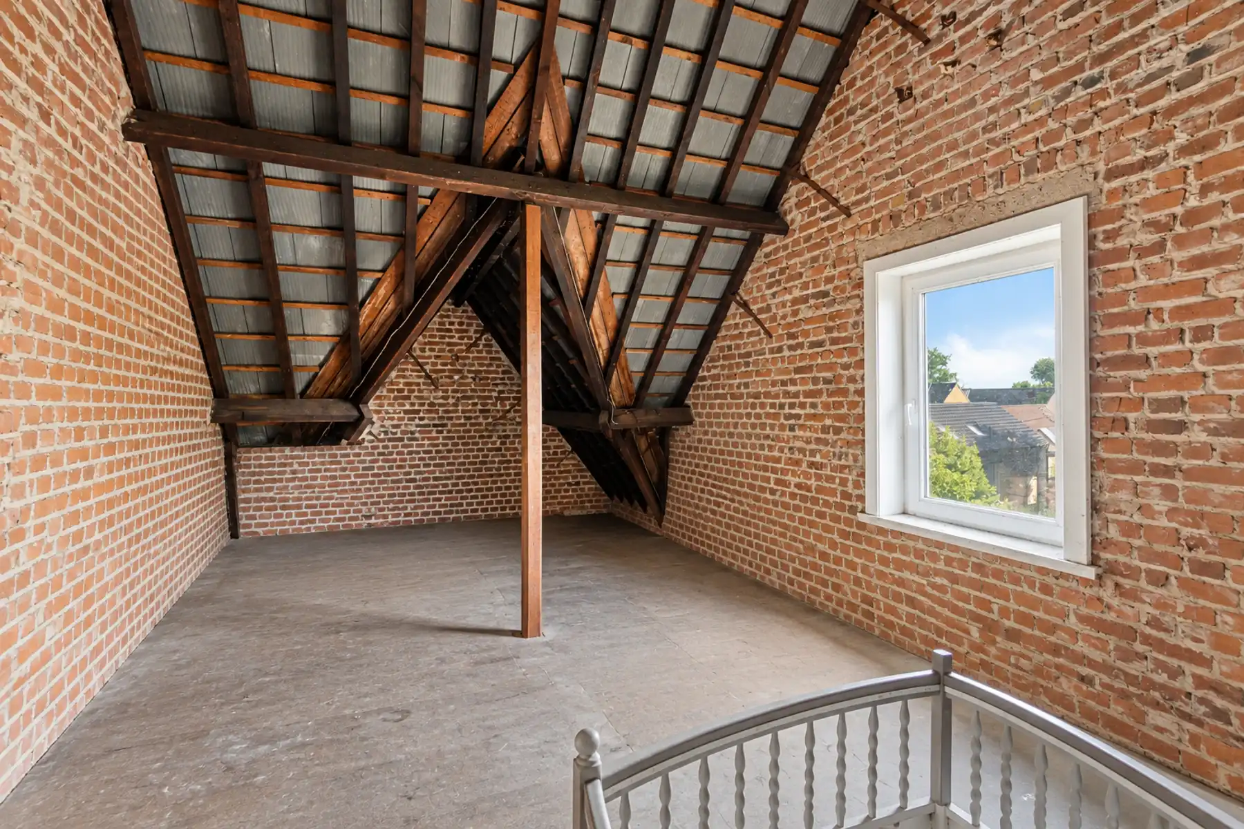 Te renoveren villa met prachtig uitzicht! foto 18