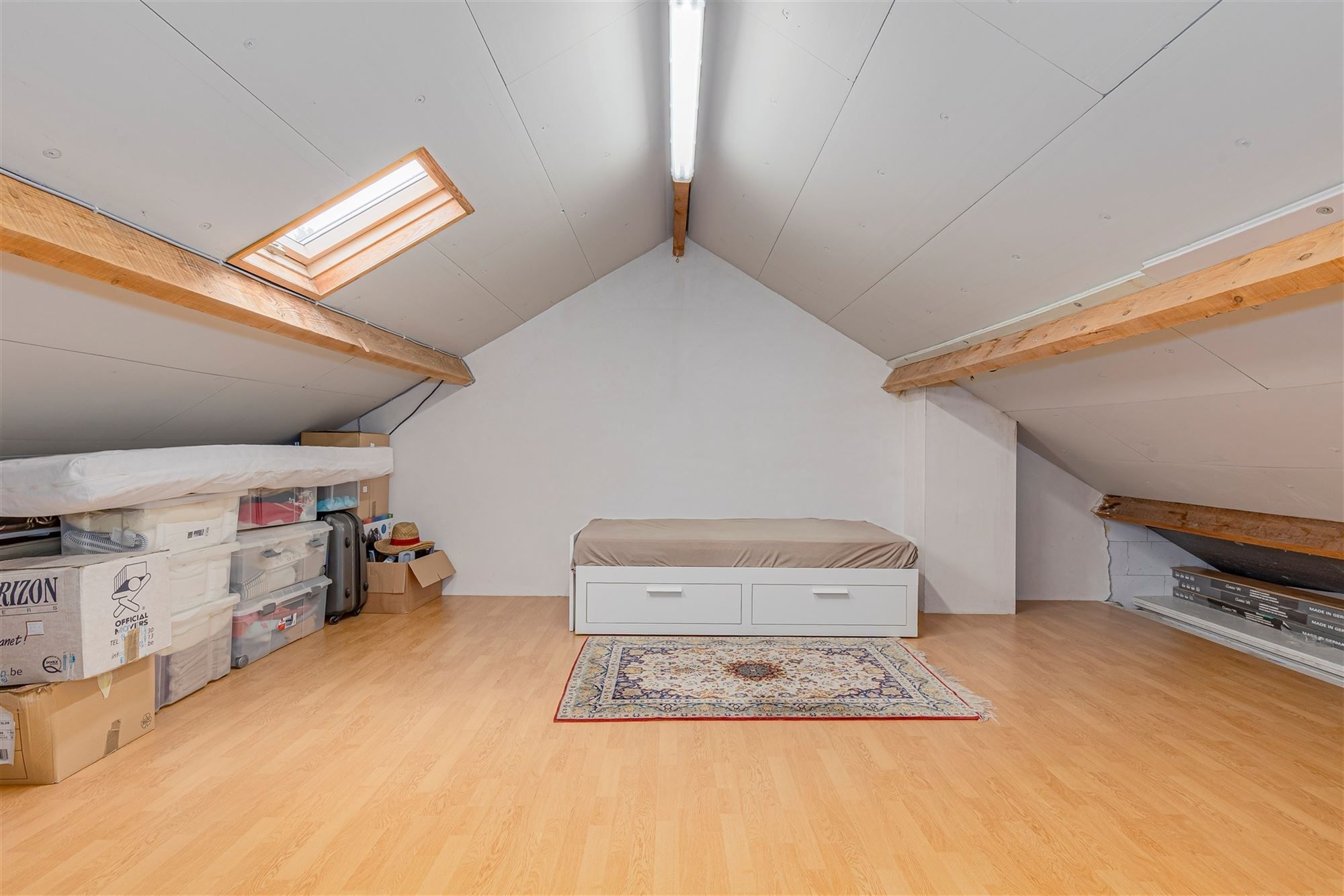 Prachtige villa in rustige wijk met vergund magazijn van 100 m² foto 15