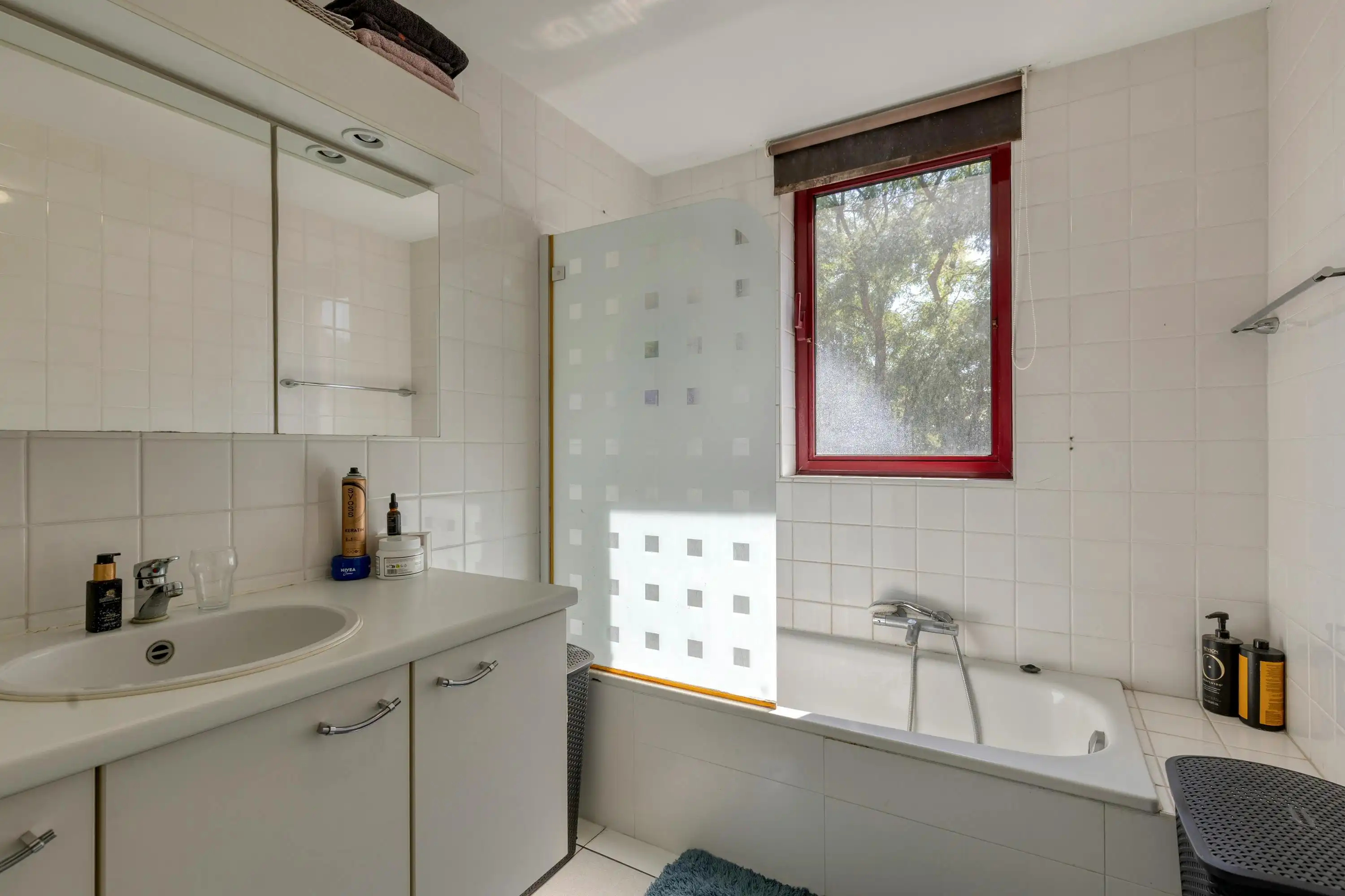 Centraal gelegen appartement met 2 slaapkamers in Gooreind foto 11