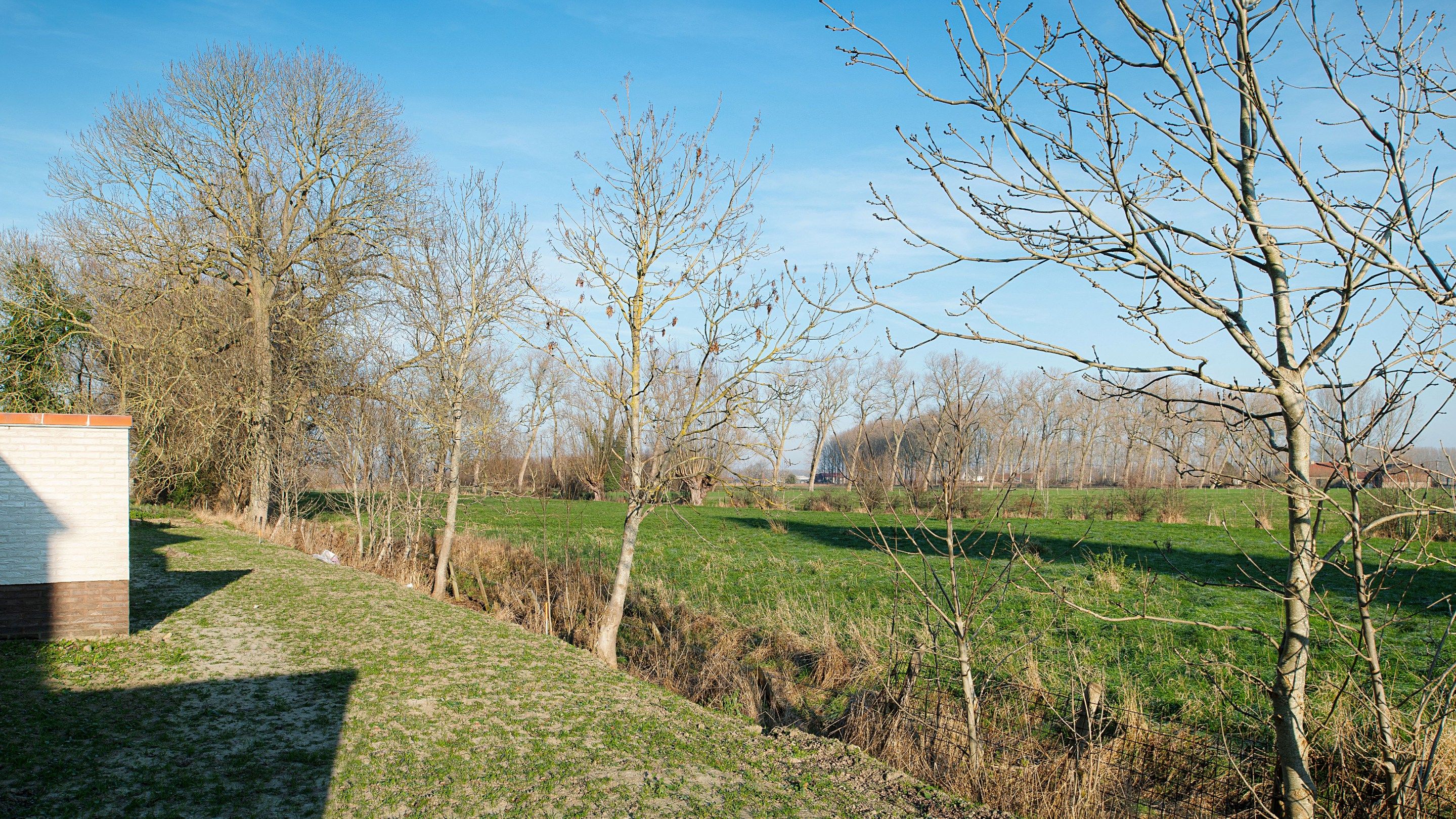 Nieuwbouw woning rustig gelegen te Lapscheure. foto 6
