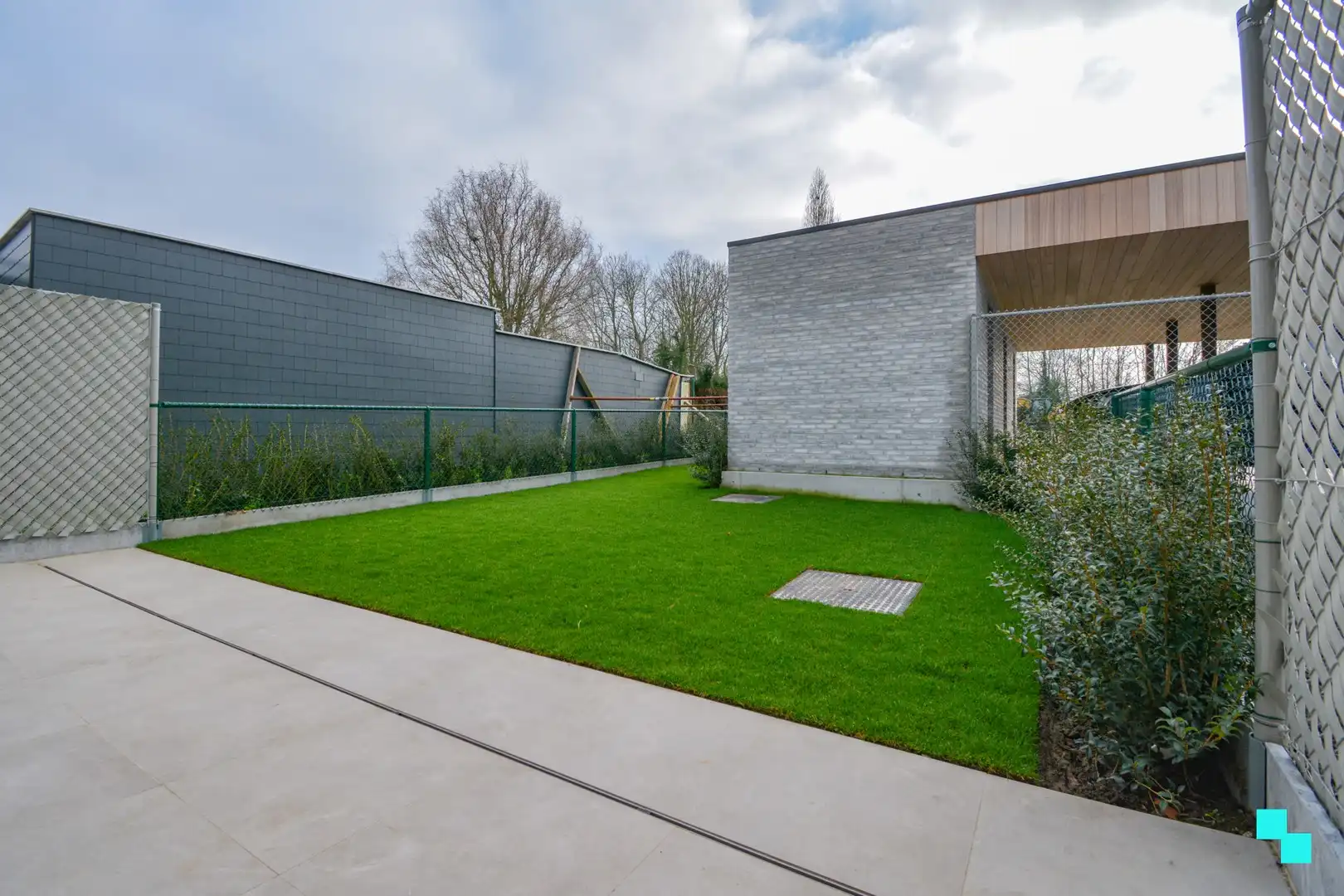 Volledig afgewerkte nieuwbouwwoning met carport te Sleihage foto 20