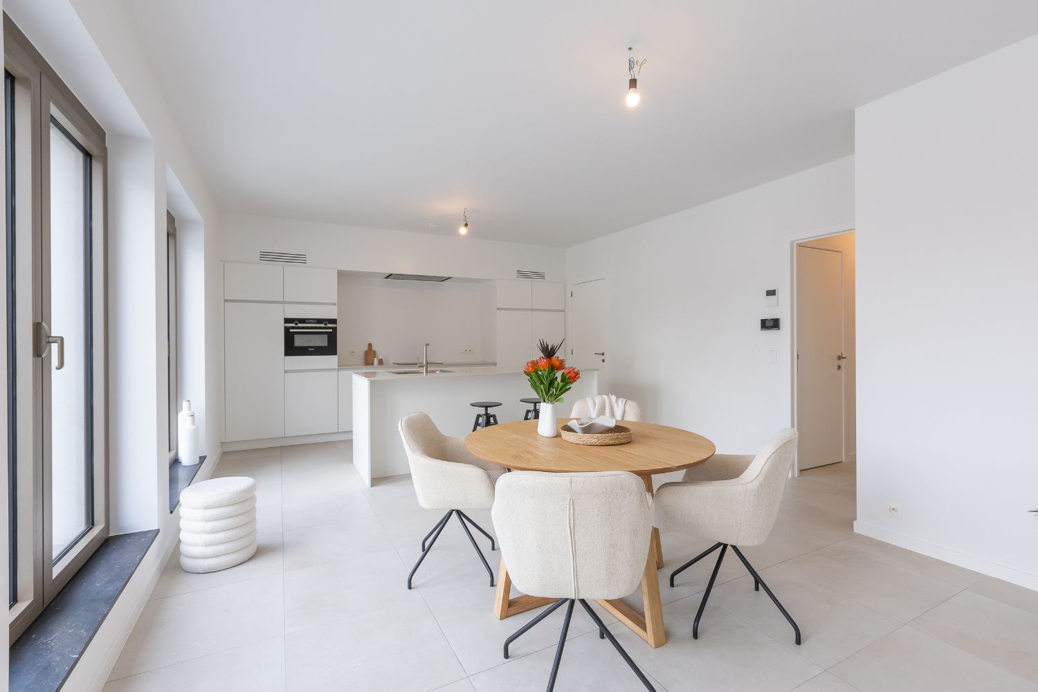 Luxueus nieuwbouwappartement met ruim terras foto 2