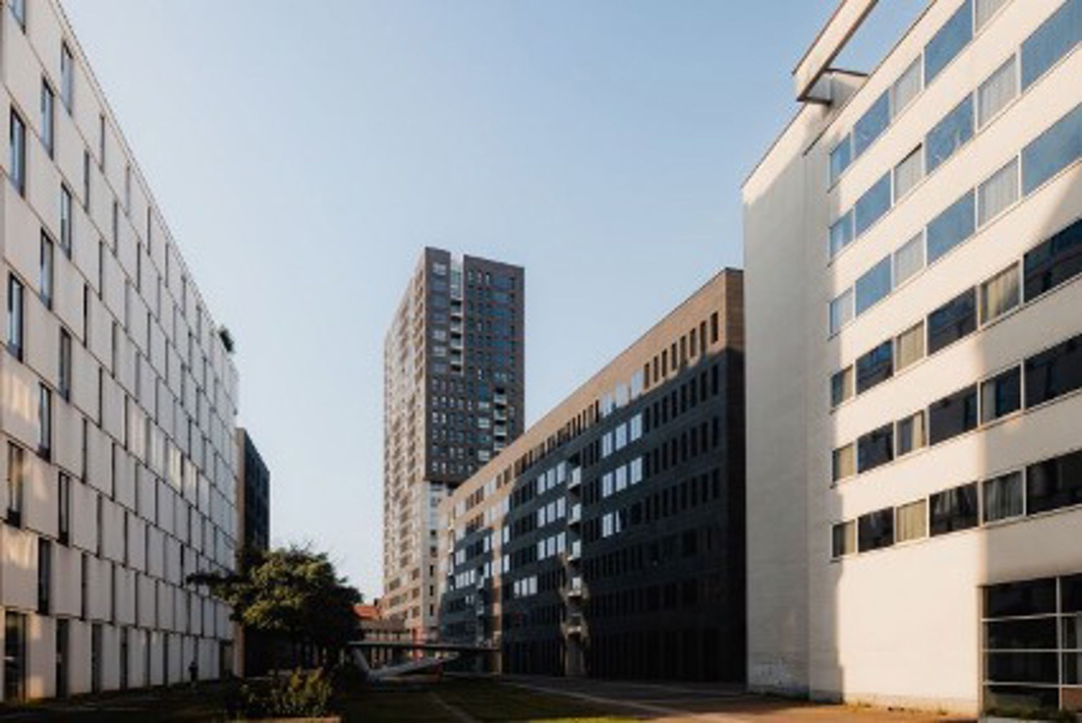 ANTWERP NORTH OFFICES: Kantoor met Uitstekende Zichtbaarheid foto 2
