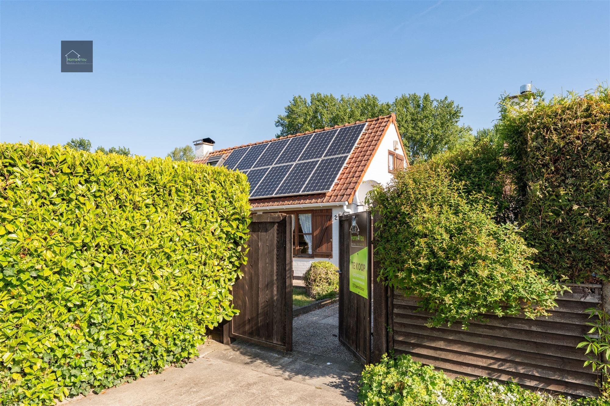 Hoofdfoto van de publicatie: Grote vakantiewoning met tuin & staanplaats vlakbij zee.