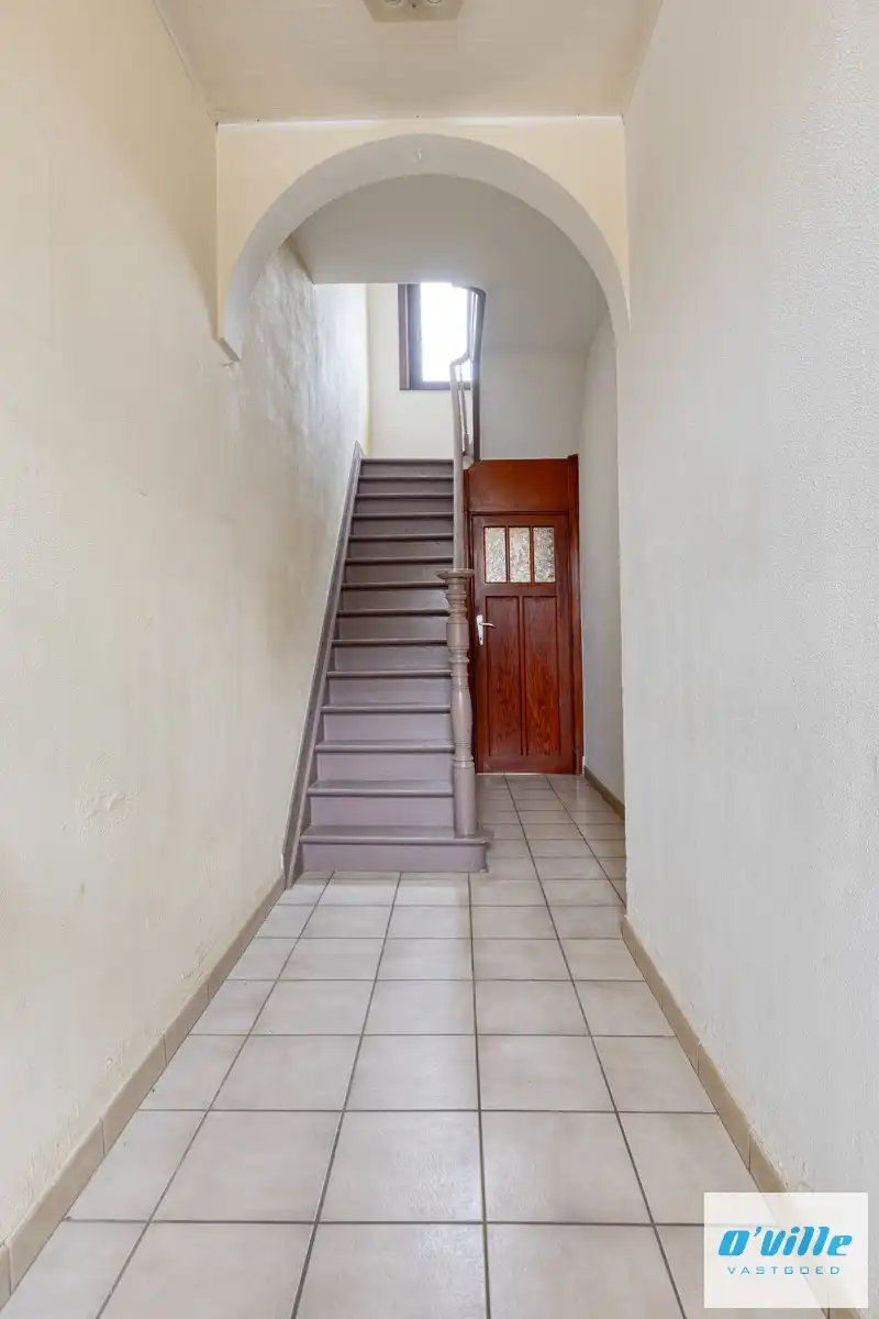 Charmante karakterwoning met grote tuin foto 3