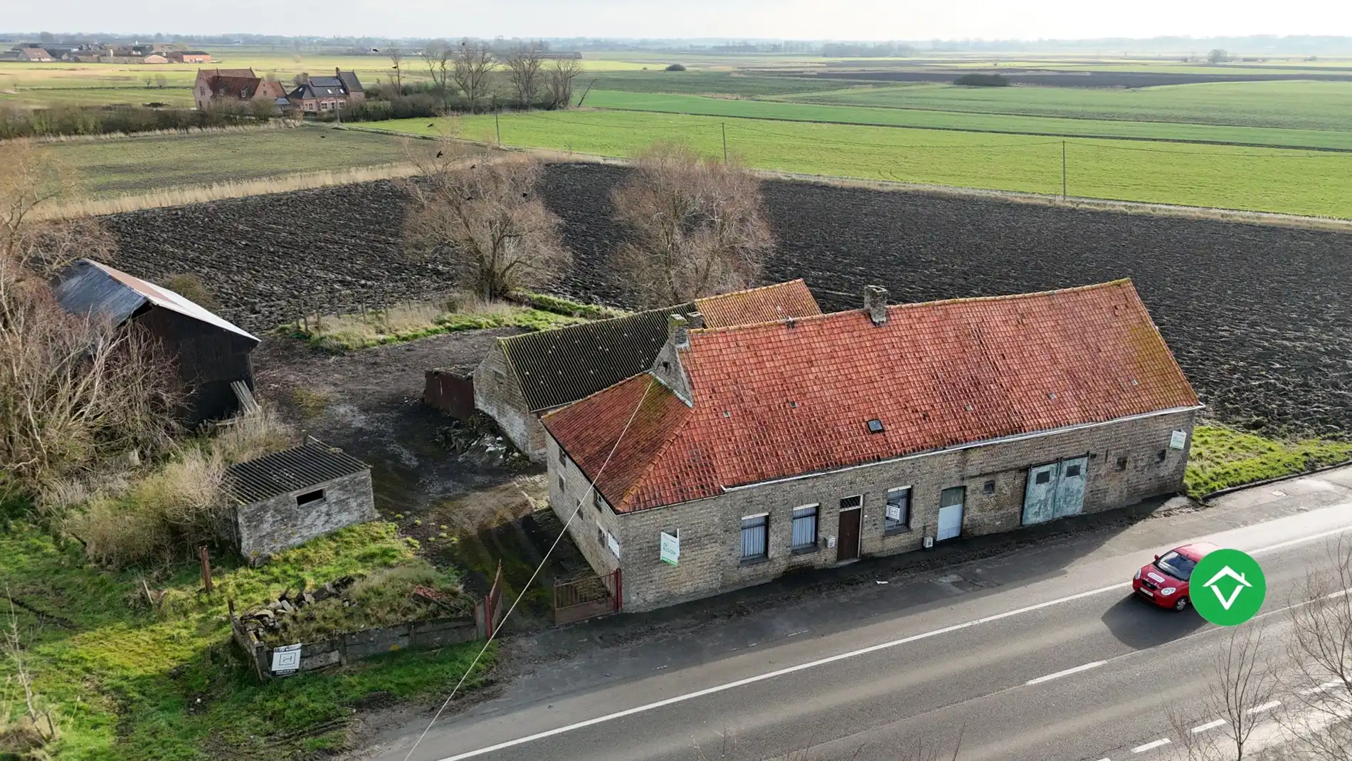 Te herbouwen of te slopen hoeve op ruim perceel in landelijke omgeving foto 17
