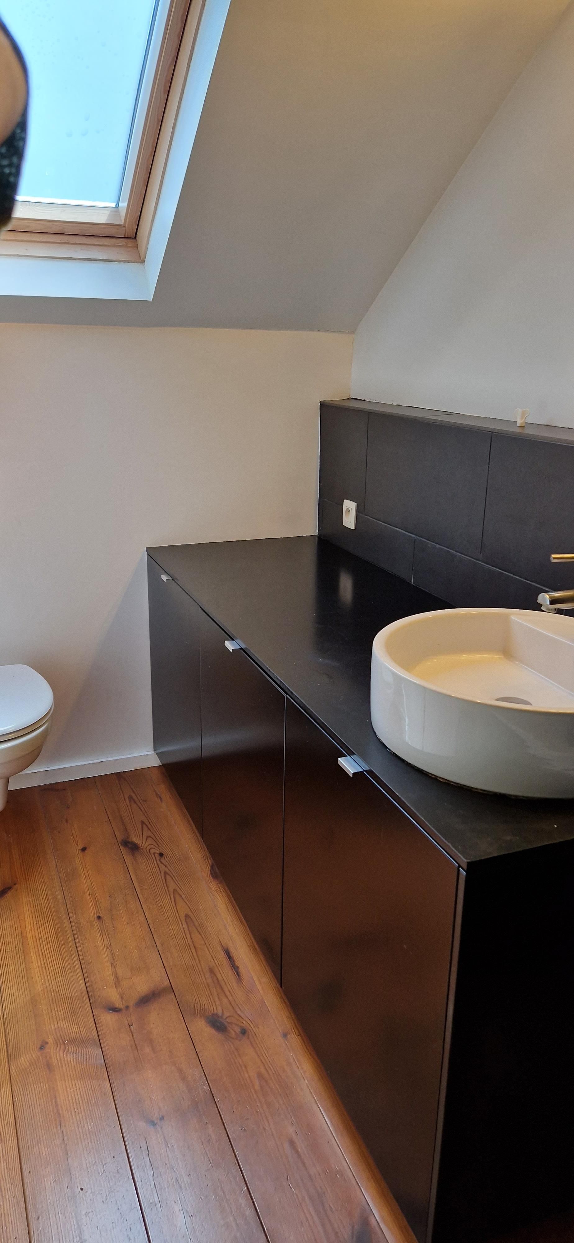 Karaktervolle HERENWONING met mooie leefruimten, 4 slaapkamers en een rustgevende tuin  op 1 are 70 ca.   foto 34