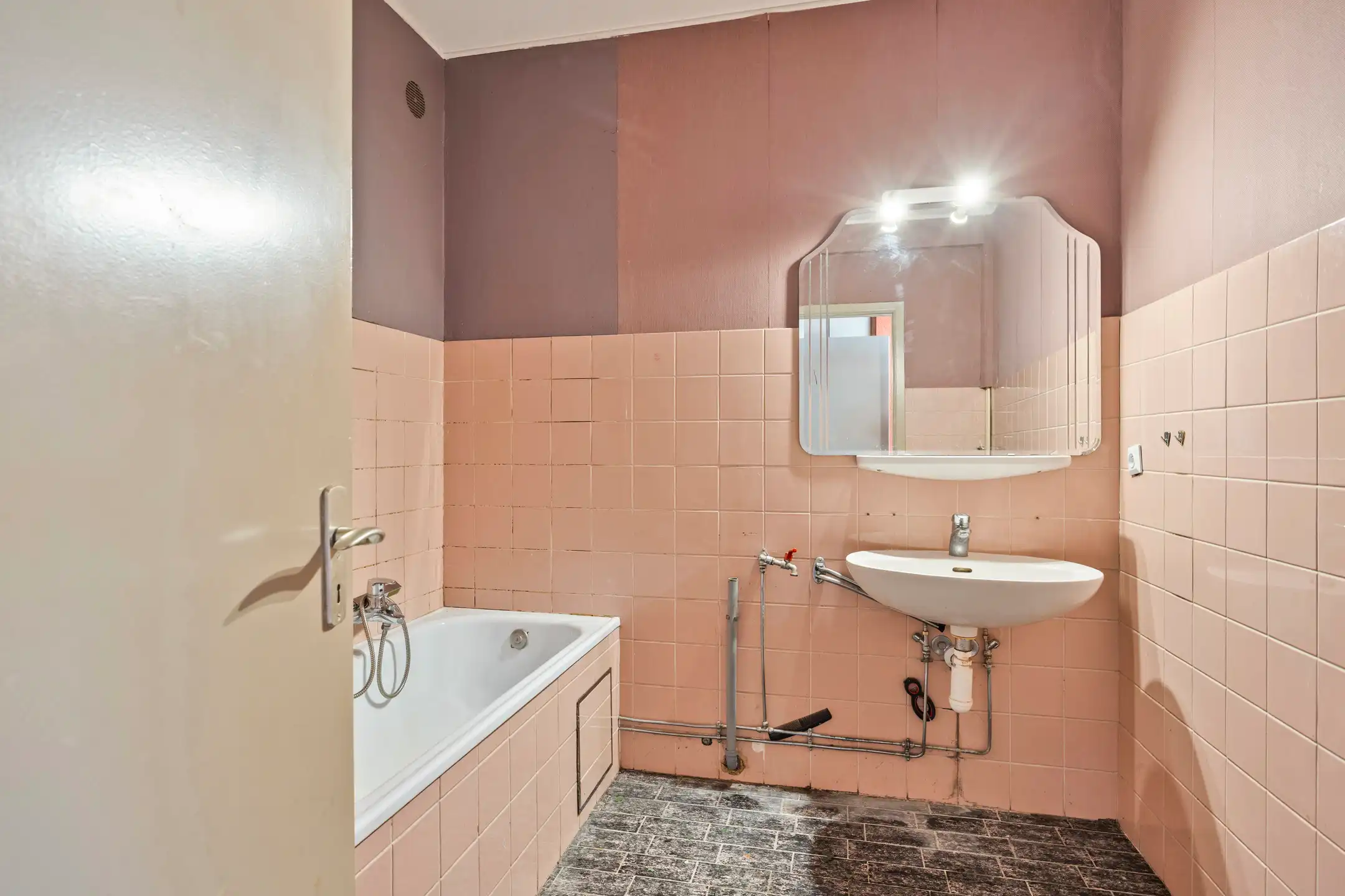 Appartement 1 kamer, twee terrassen, uitstekende locatie! foto 9