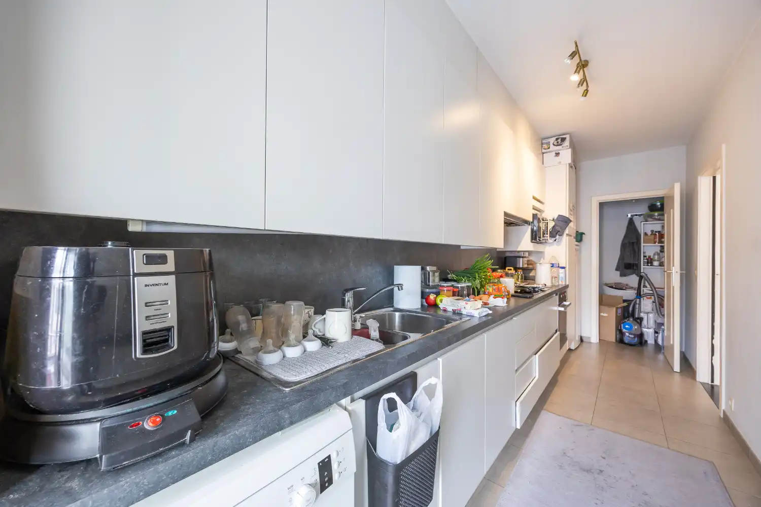 Ruim instapklaar appartement vlakbij het centrum foto 6