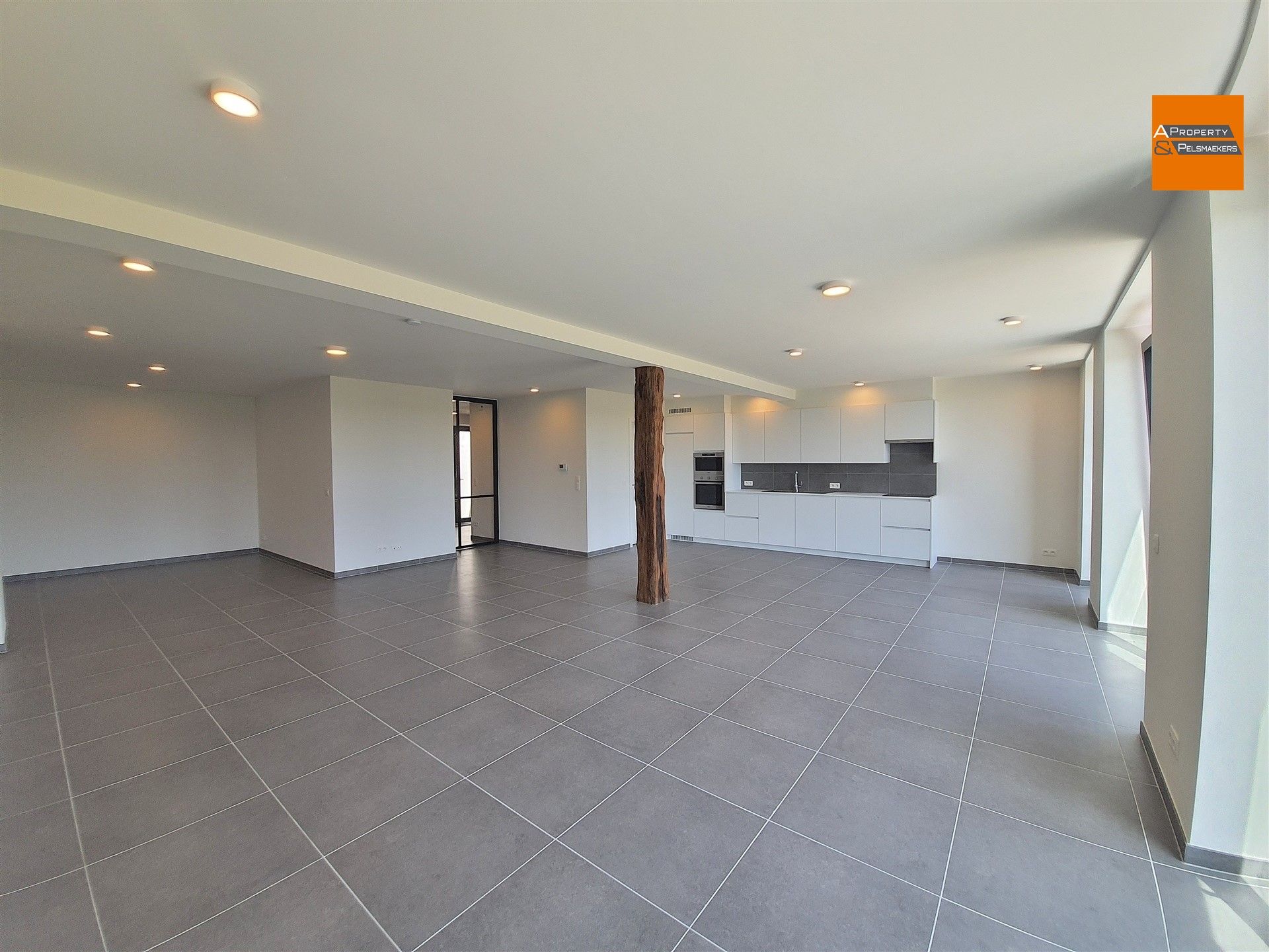 Nieuwbouw woning met 3 slaapkamers en tuin op toplocatie foto 7
