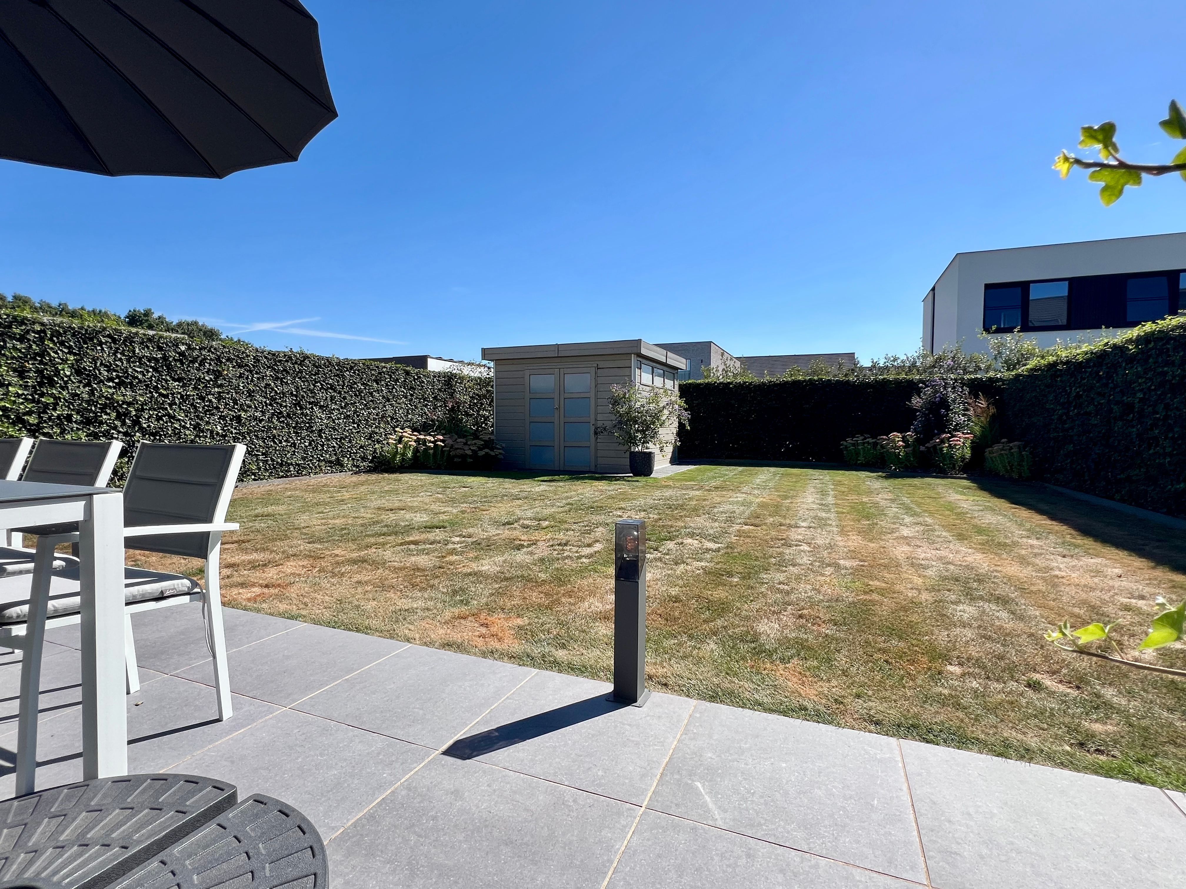 Haflopen nieuwbouwwoning met 3 ruime slaapkamers, oprit, carport, zonnige tuin, ... foto 15