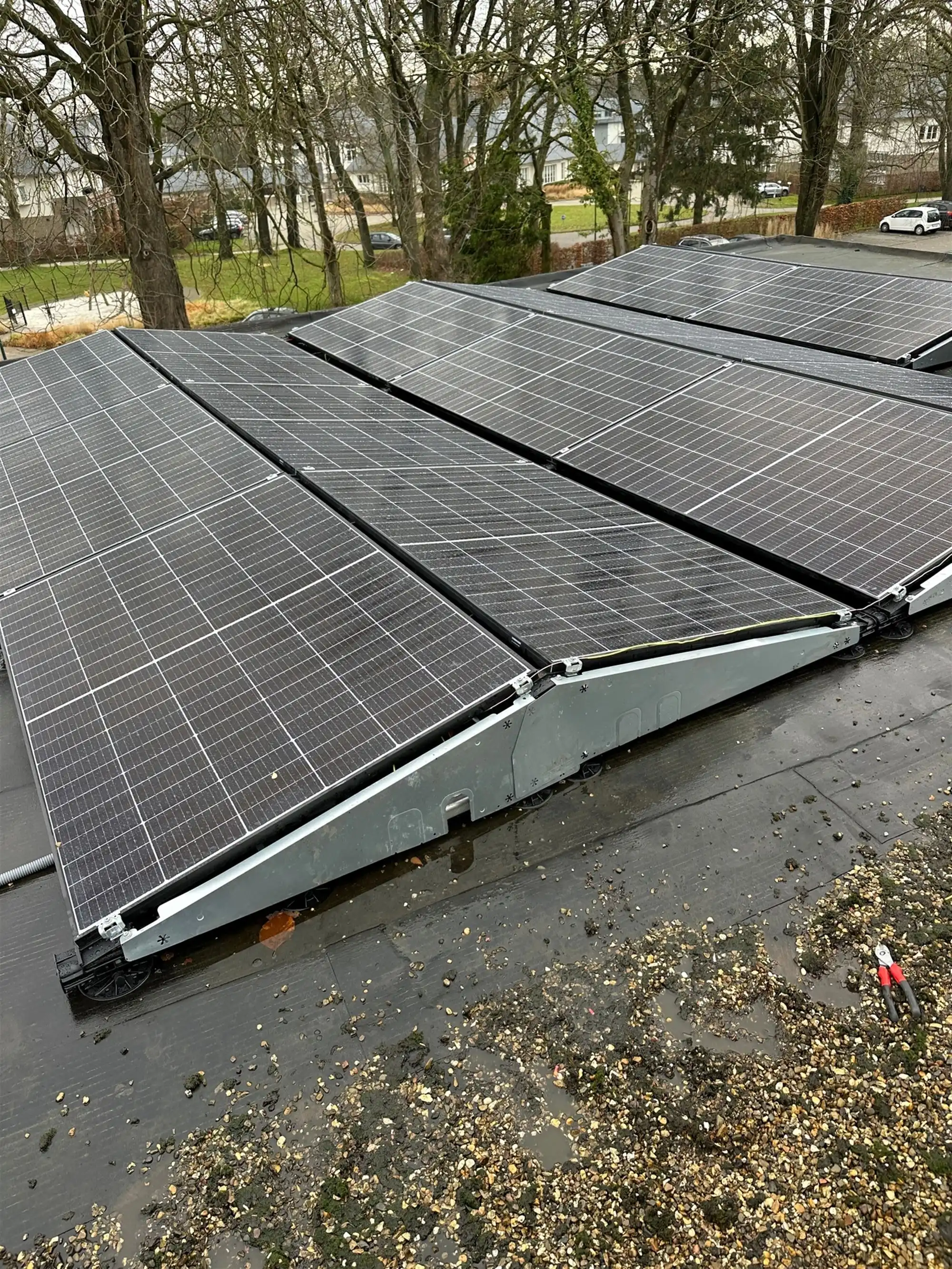 Aangename 3-gevel woning met tuin foto 26