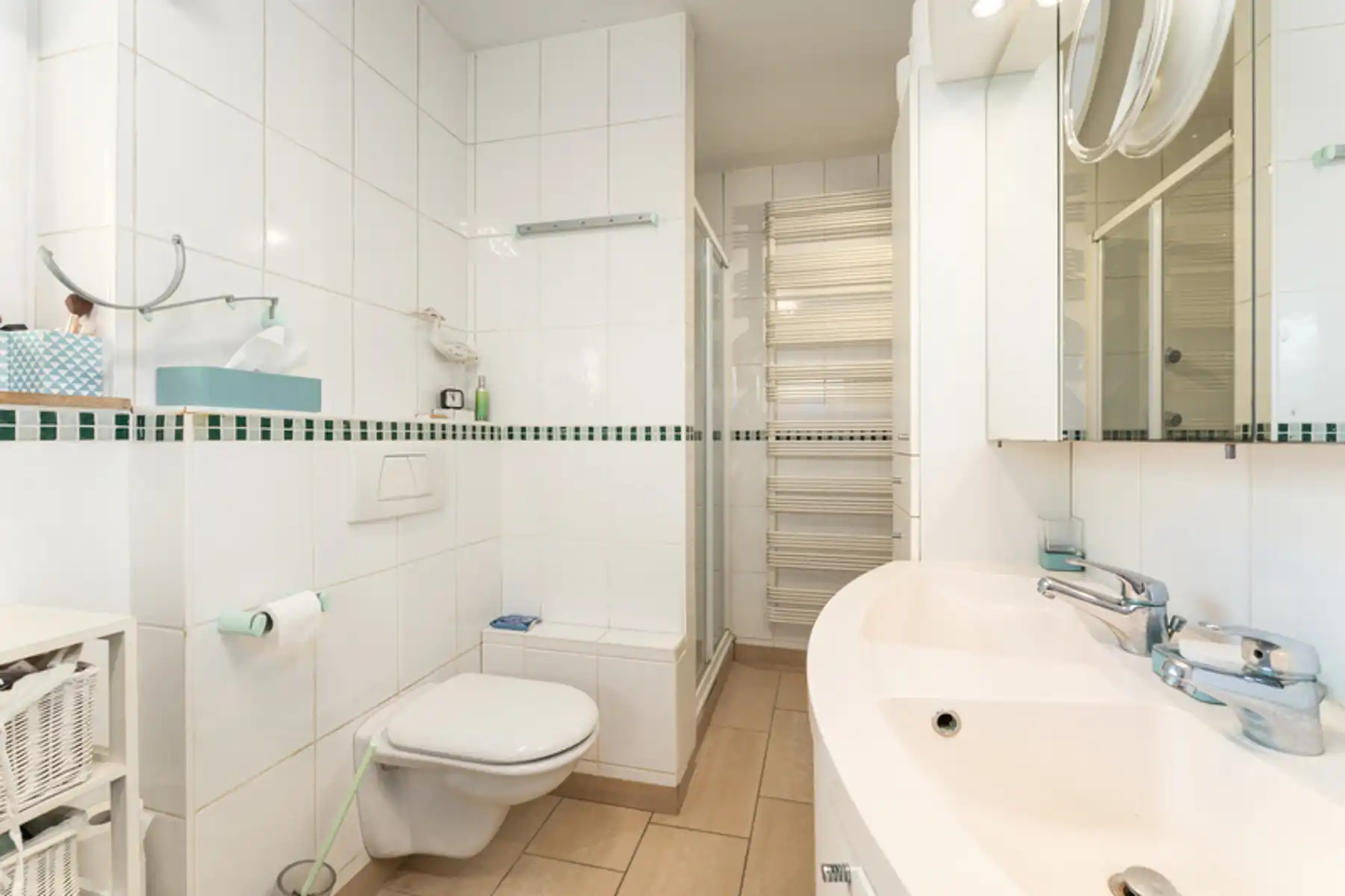 Lichtrijke en residentieel gelegen villa  foto 22