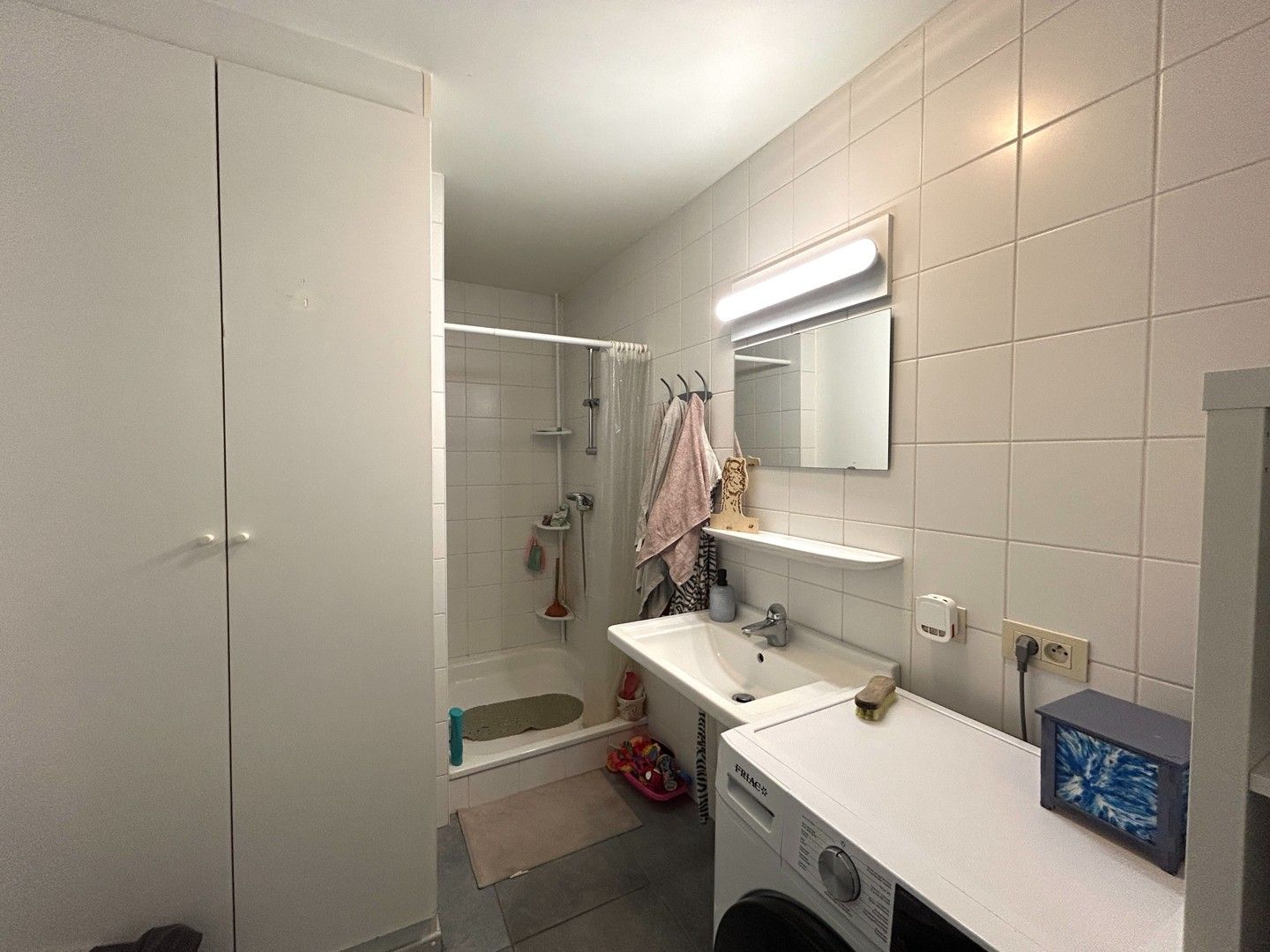 Instapklaar 1-slaapkamerappartement binnen de ring van Tielt! foto 8