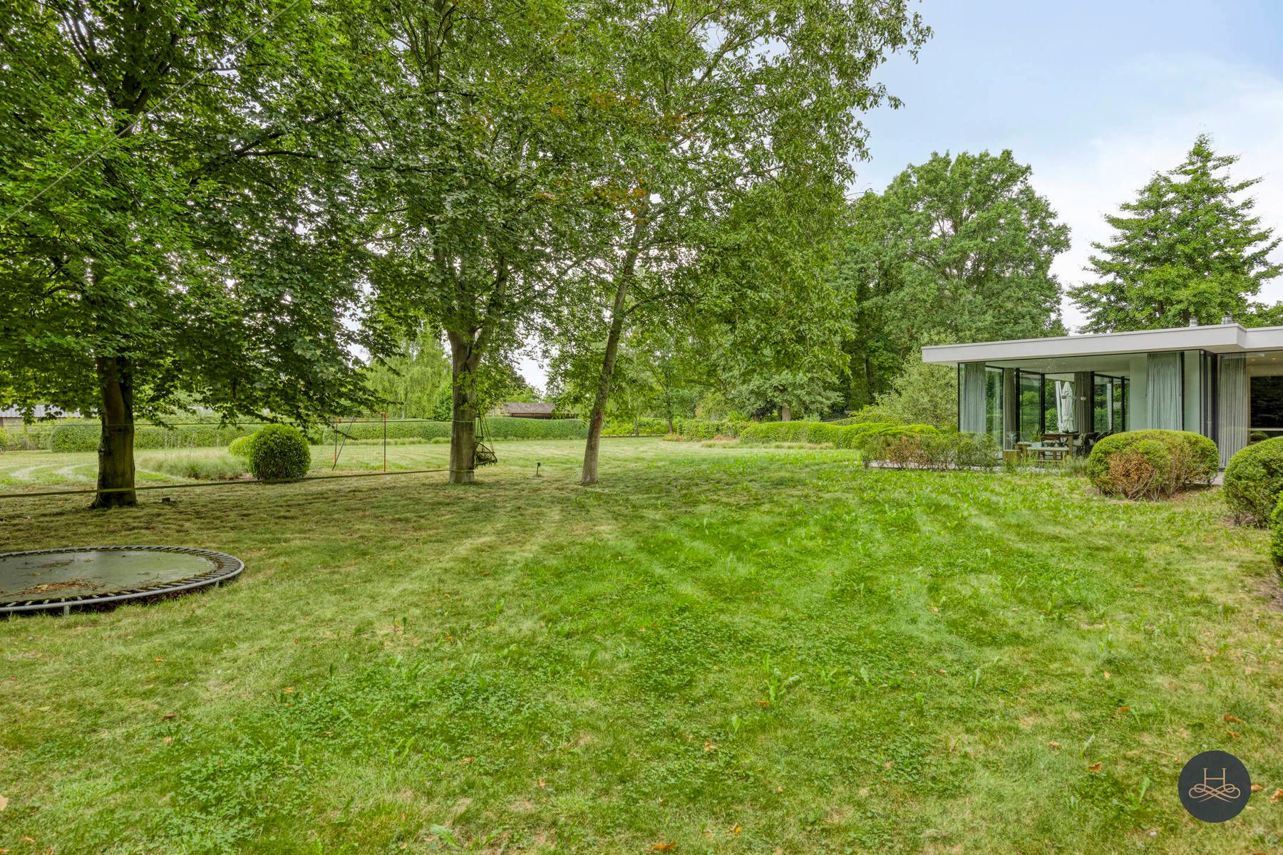 Prachtige, rustig gelegen villa met praktijk en royale tuin foto 47