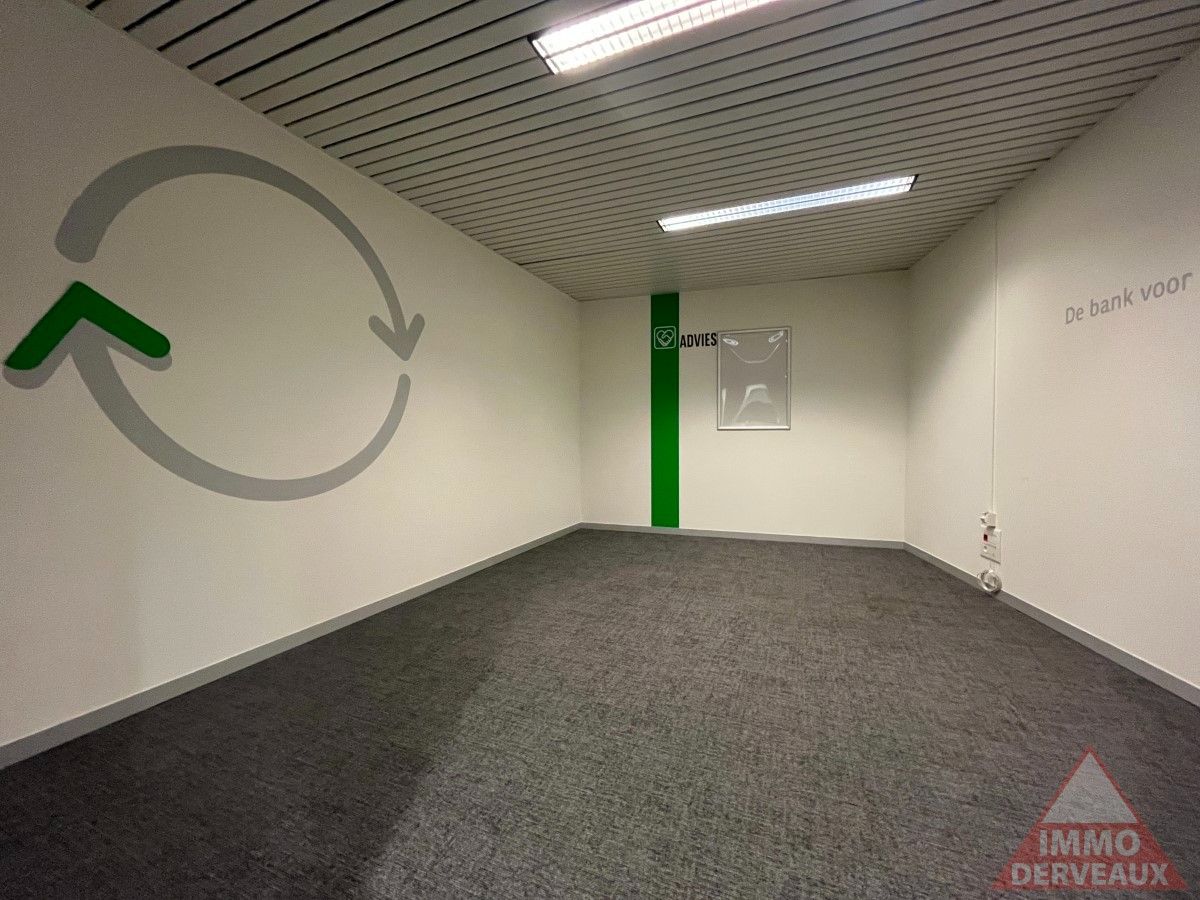 Wervik - Ruim en goed uitgerust pand in het centrum van Wervik foto 7