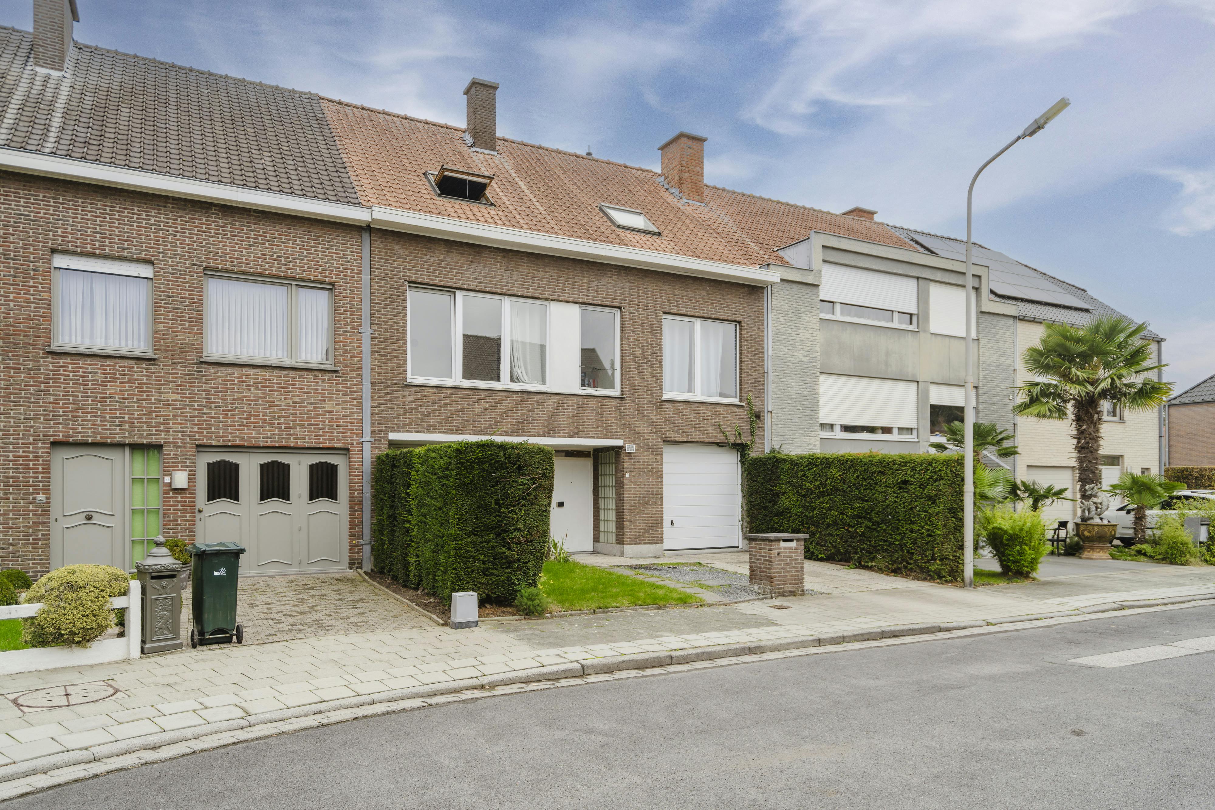 Ruime woning met 4 slaapkamers en tuin in Kortrijk!  foto 15