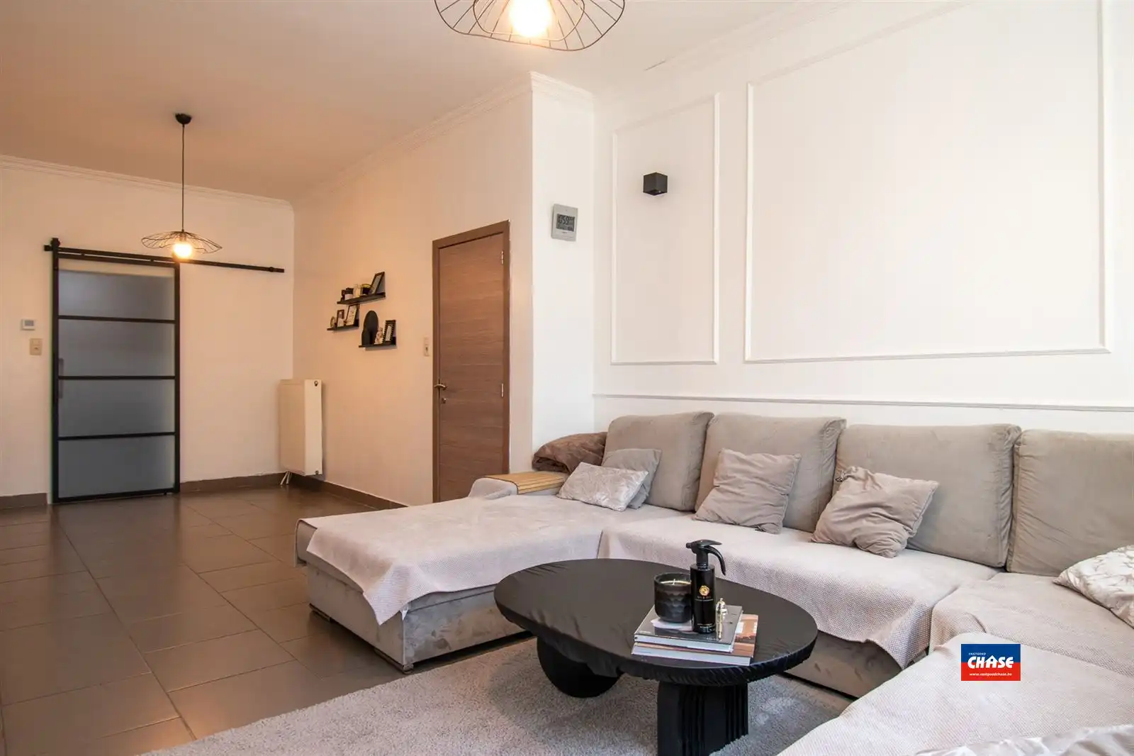 Charmante herenhuis met vier slaapkamers en twee badkamers foto 3