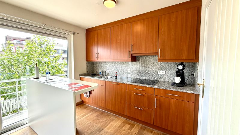 Centraal gelegen appartement met 2 slaapkamers foto 4