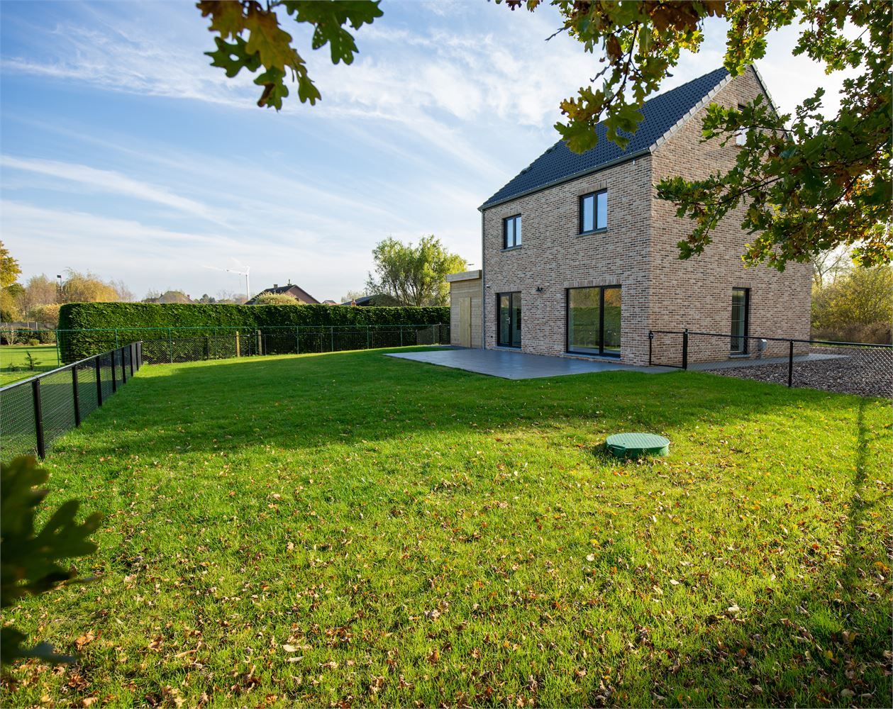 Nieuwbouw woning in een landelijke omgeving foto 31