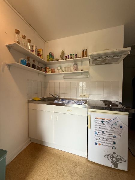 Gemeubelde, instapklare studio aan de Nederkouter – Gent centrum foto 5