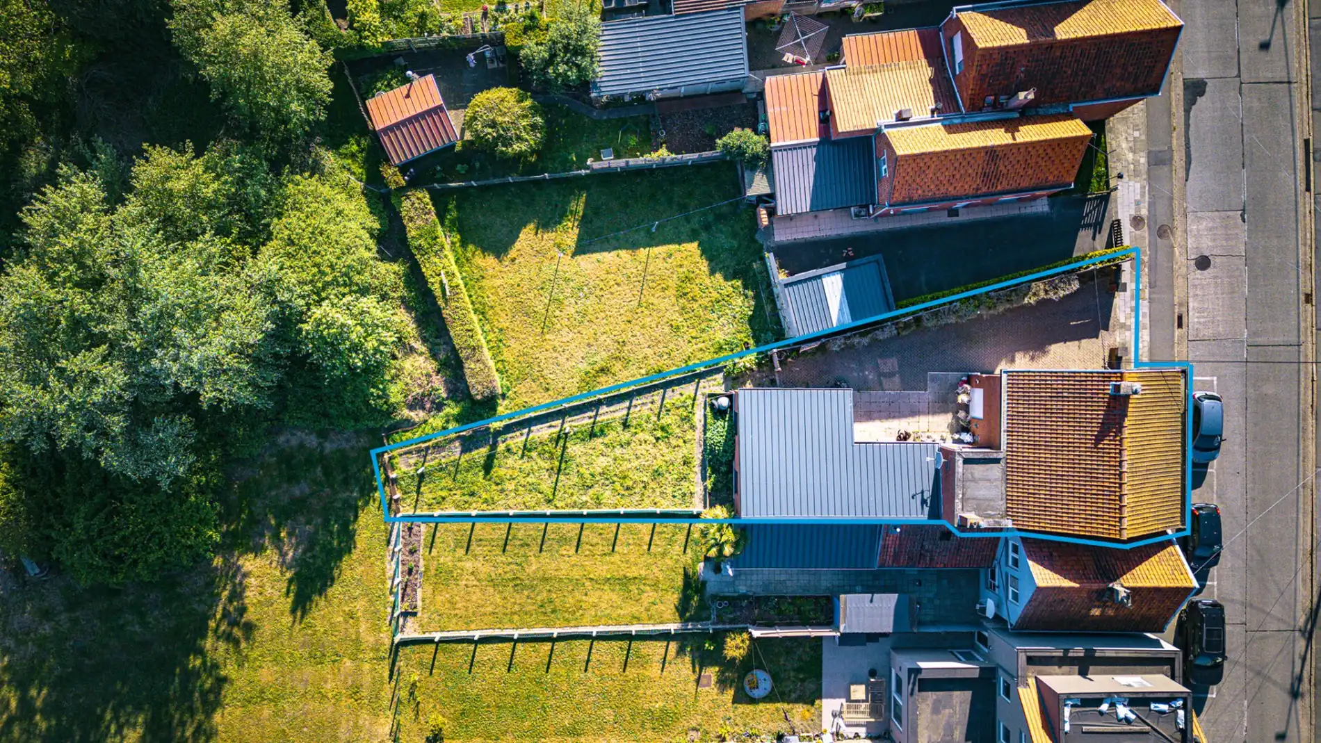 Halfopen bebouwing op 267m² met 3 slpks, garage en tuin te Maldegem foto 3