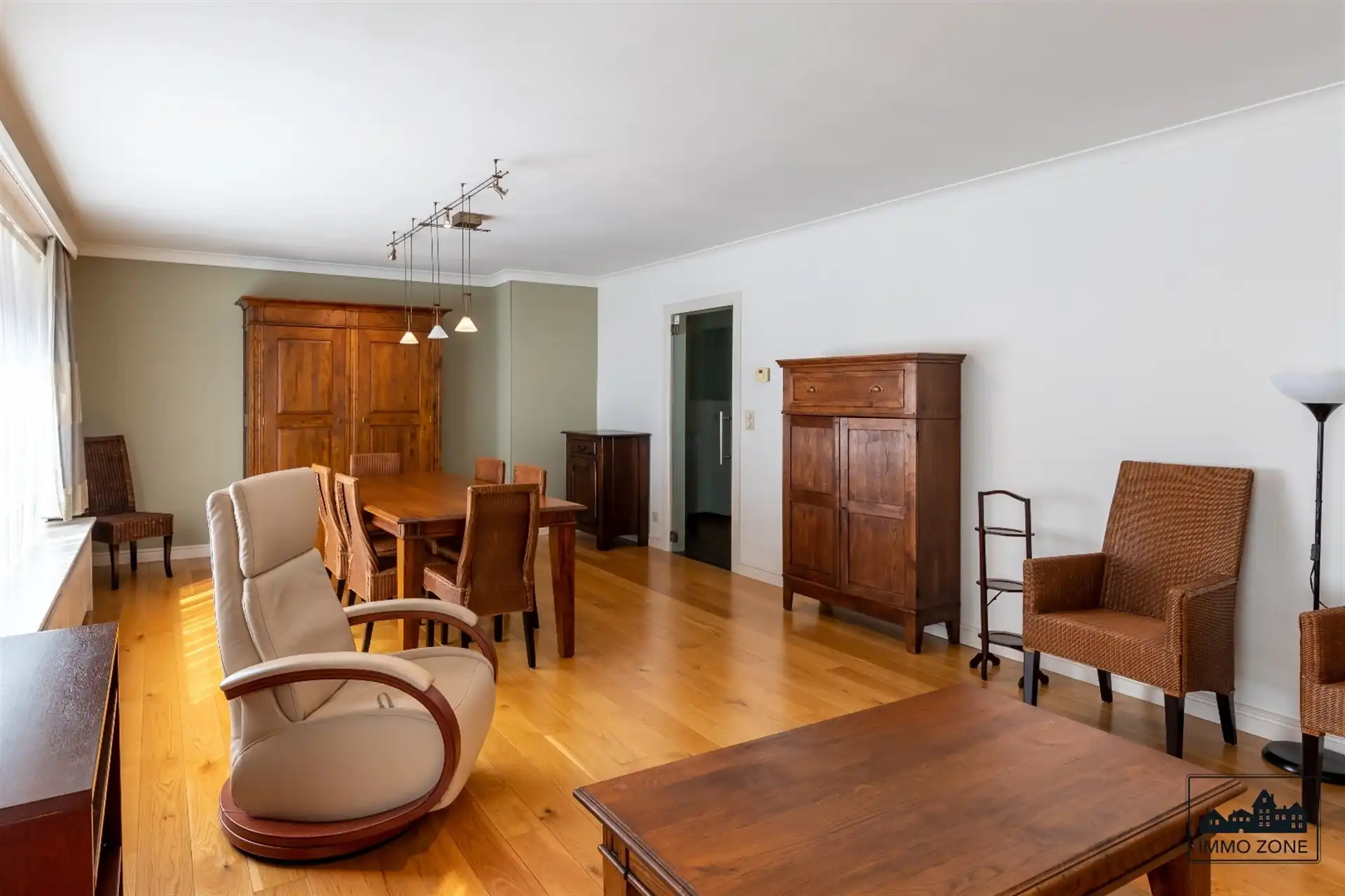 Gunstig gelegen 2 slaapkamer appartement met terras. foto 5
