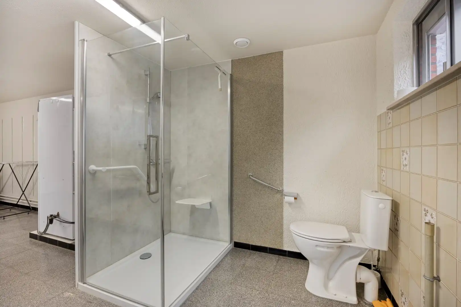 Ruim ingedeelde gelijkvloers woning op een mooi breed perceel van 812 m². foto 20