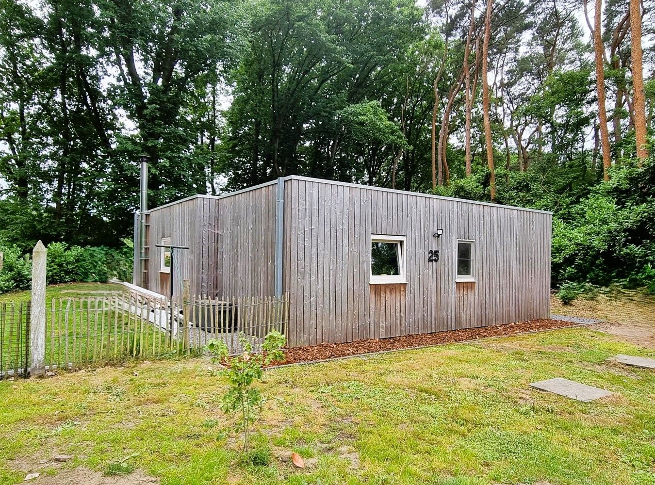 Prachtig gelegen woning waar u kan genieten van rust en privacy. Recente gebouwd, 2 slaapkamers. foto 3