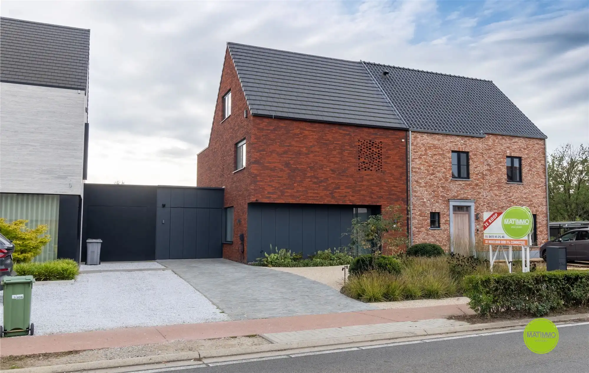 Luxueuze energiezuinige woning met 4 slaapkamers foto {{pictureIndex}}