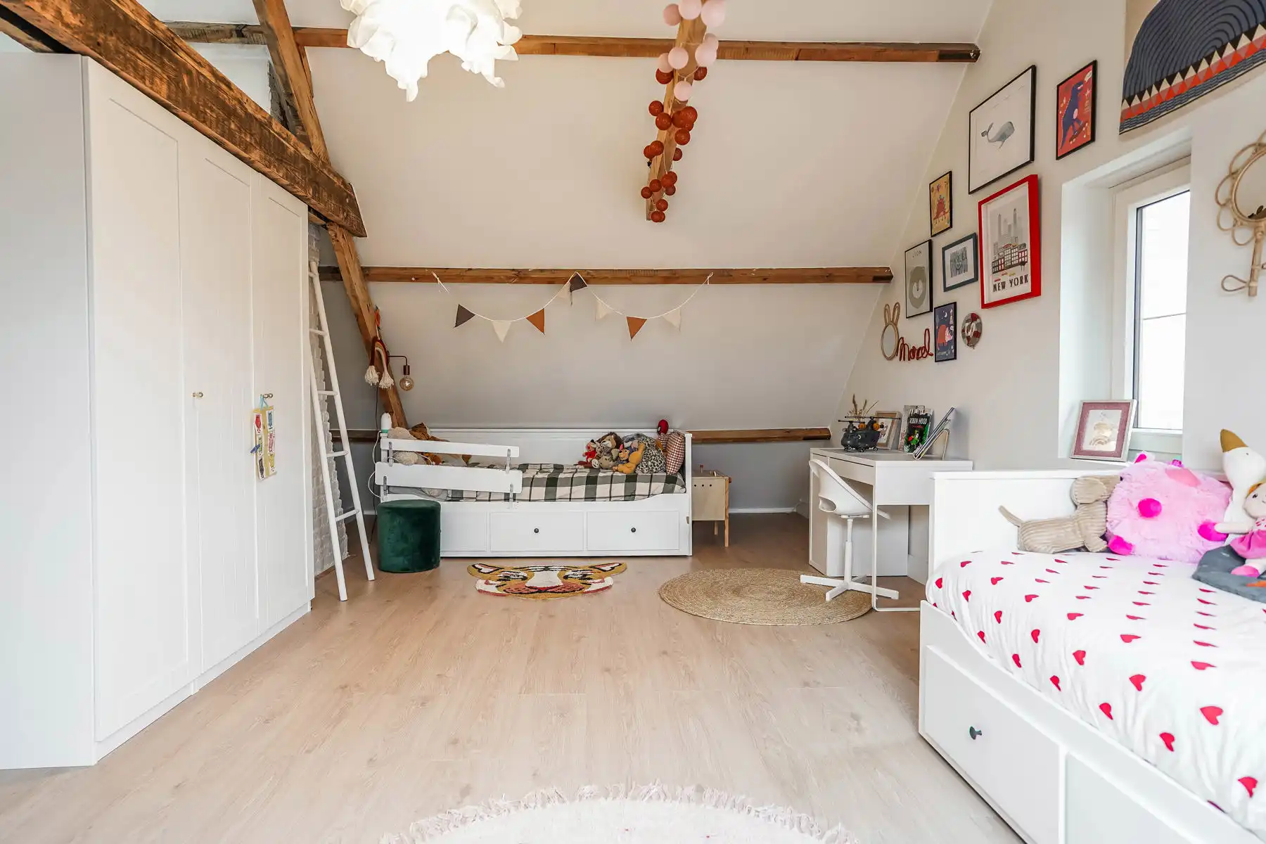 Knappe, instapklare halfopen bebouwing nabij het centrum van Breendonk foto 26