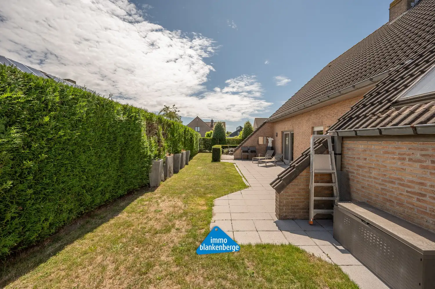 Instapklare Gezinsvilla met Tuin op Rustige en Centrale Ligging foto 12