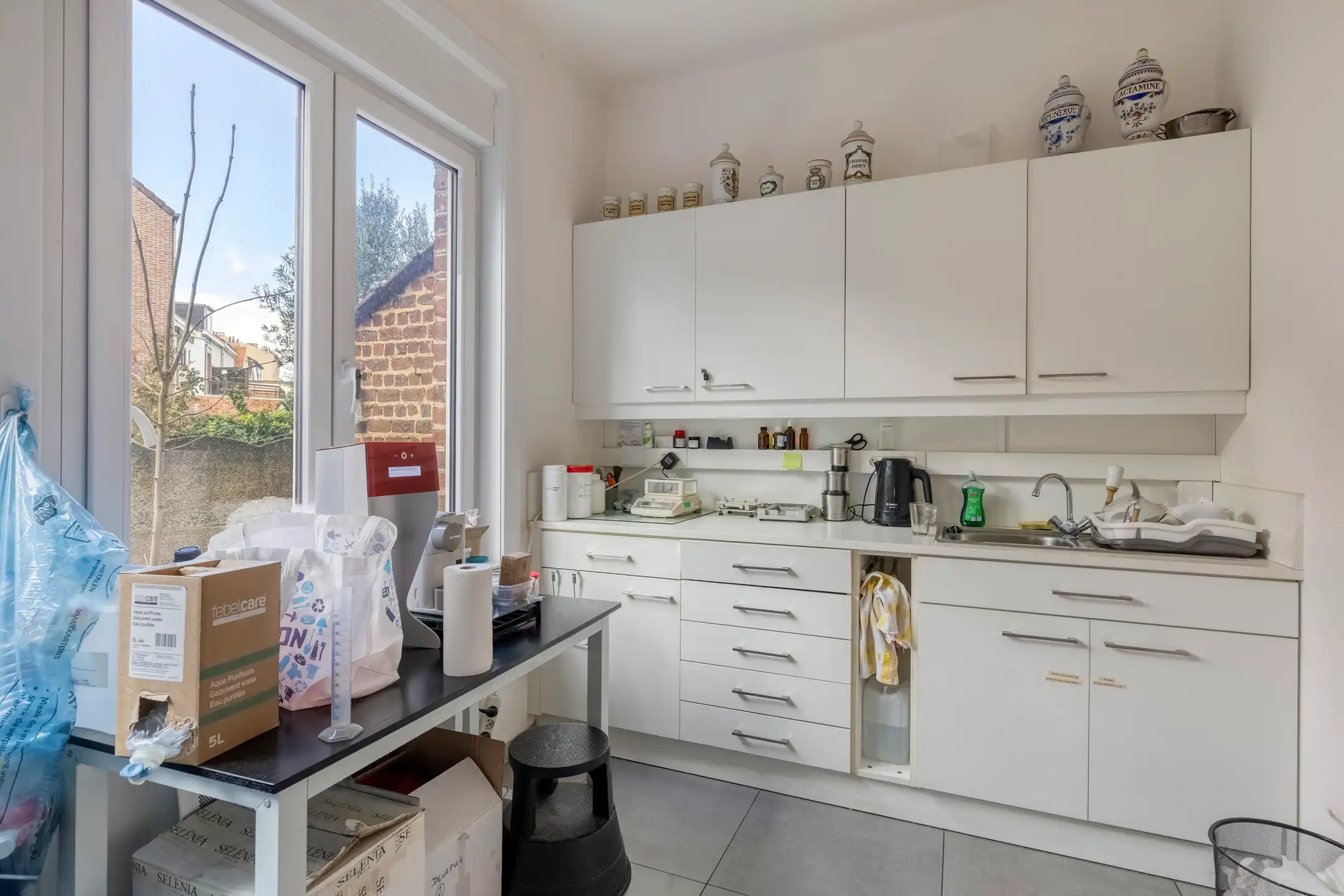 Handelsgelijkvloers te koop op toplocatie in Drogenbos foto 5